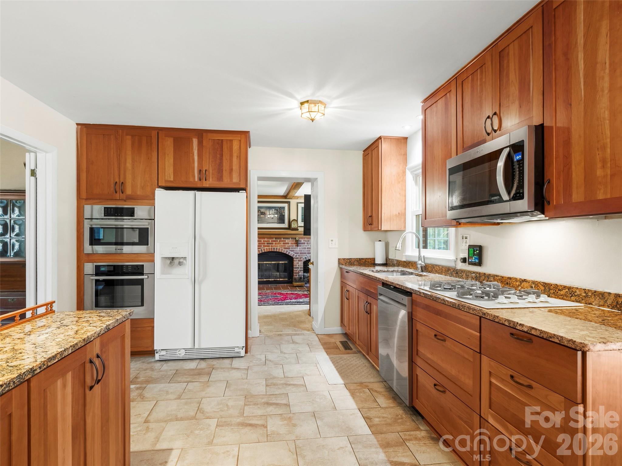 101 Castlerock Drive — Asheville