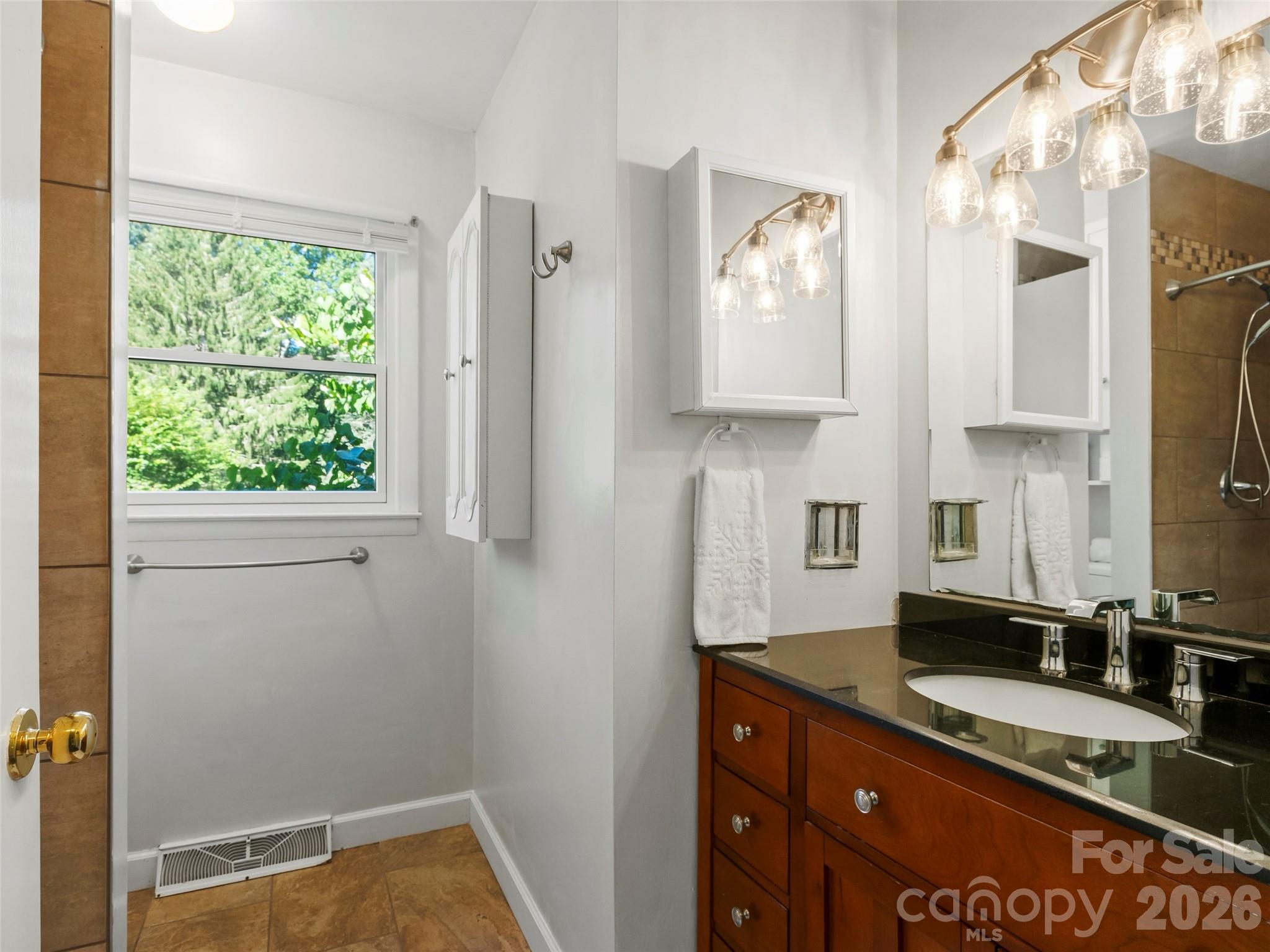 101 Castlerock Drive — Asheville