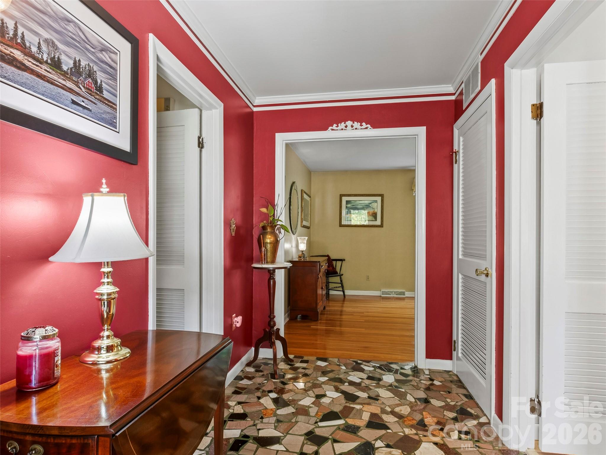 101 Castlerock Drive — Asheville
