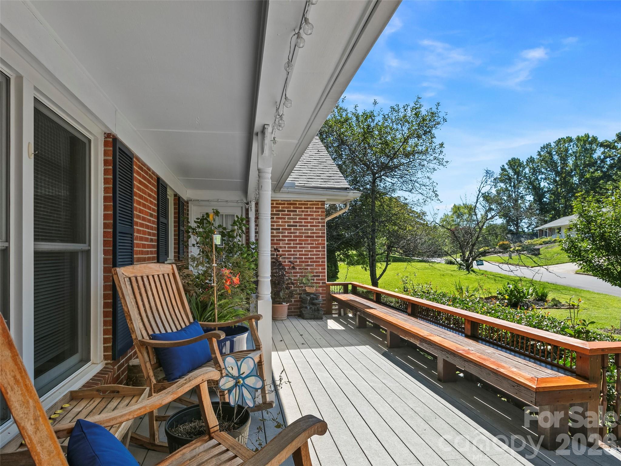 101 Castlerock Drive — Asheville
