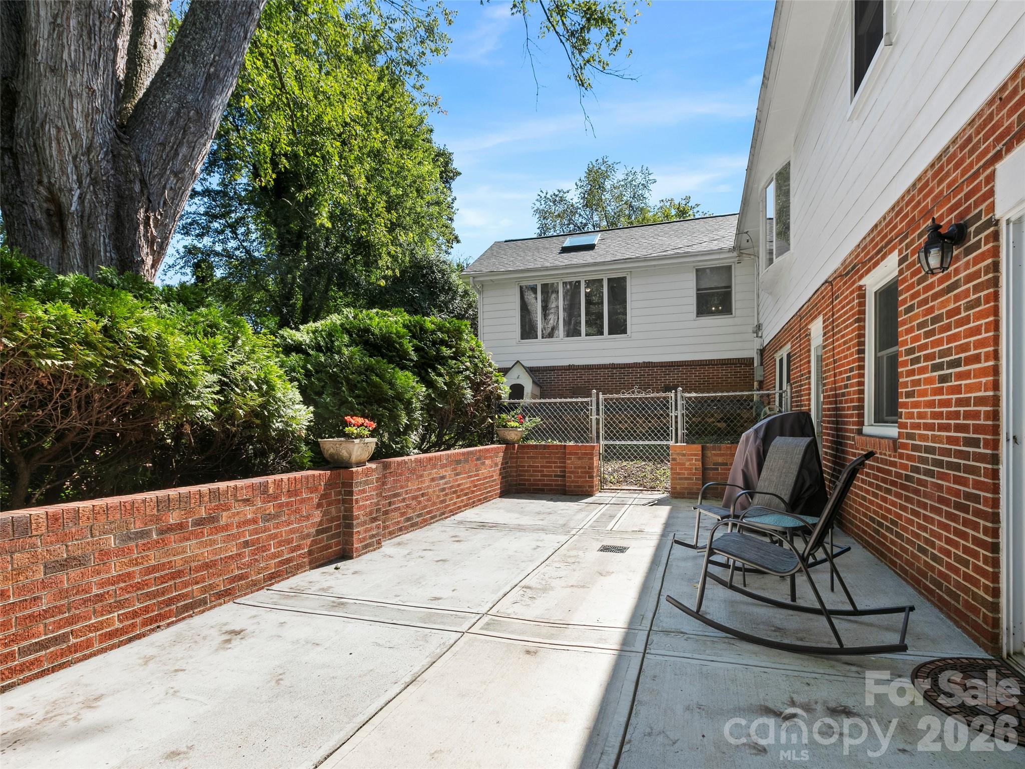 101 Castlerock Drive — Asheville