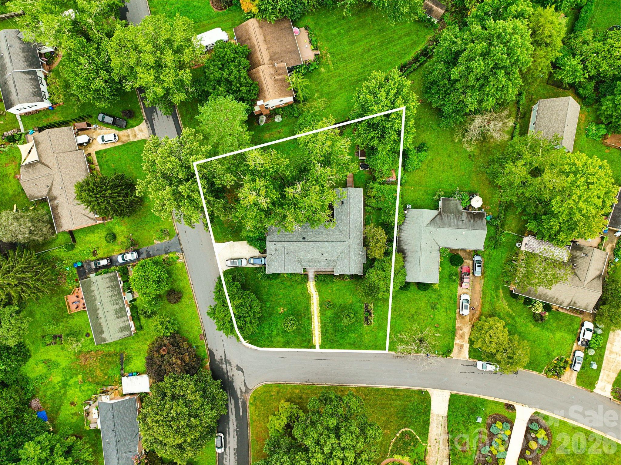 101 Castlerock Drive — Asheville