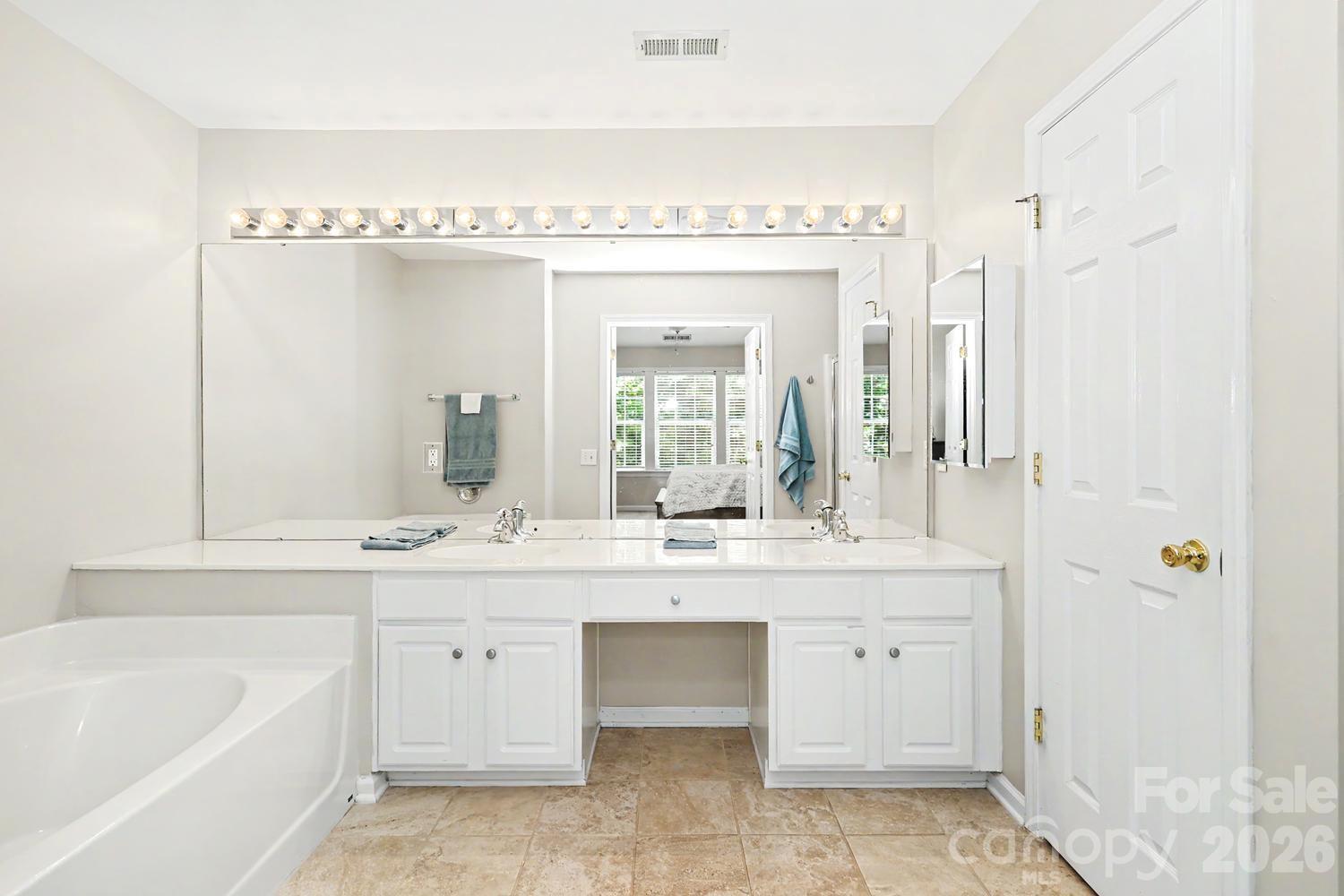 6614 Beverly Springs Drive — Charlotte