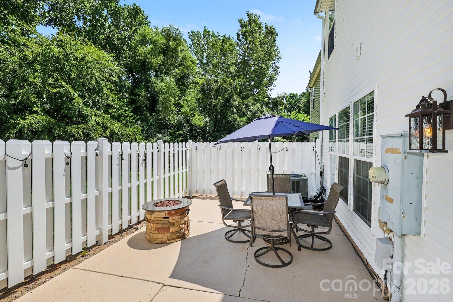6614 Beverly Springs Drive — Charlotte