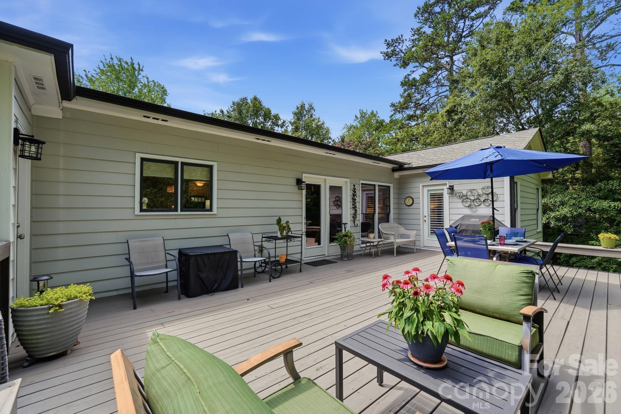 800 Jefferson Drive — Charlotte