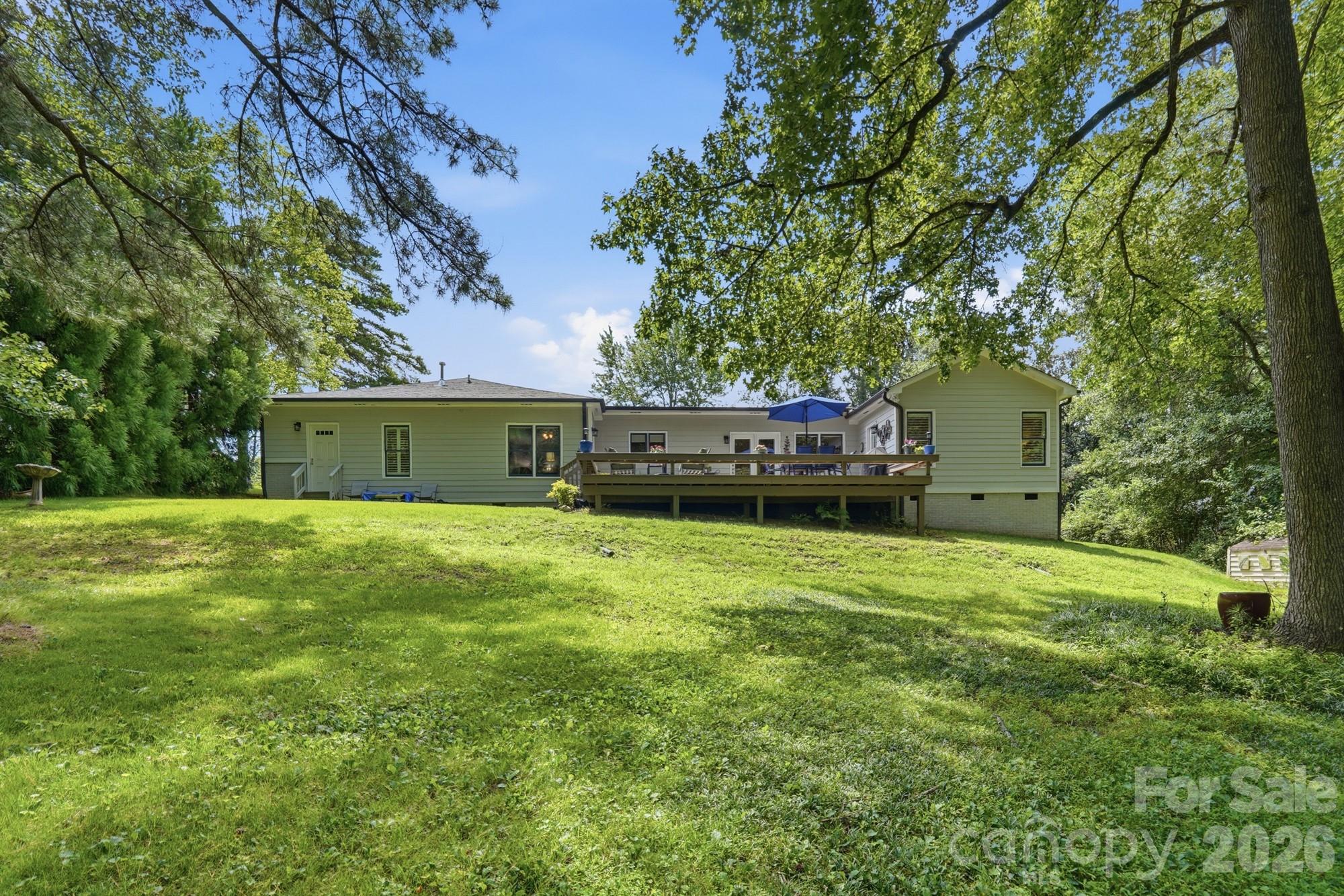 800 Jefferson Drive — Charlotte