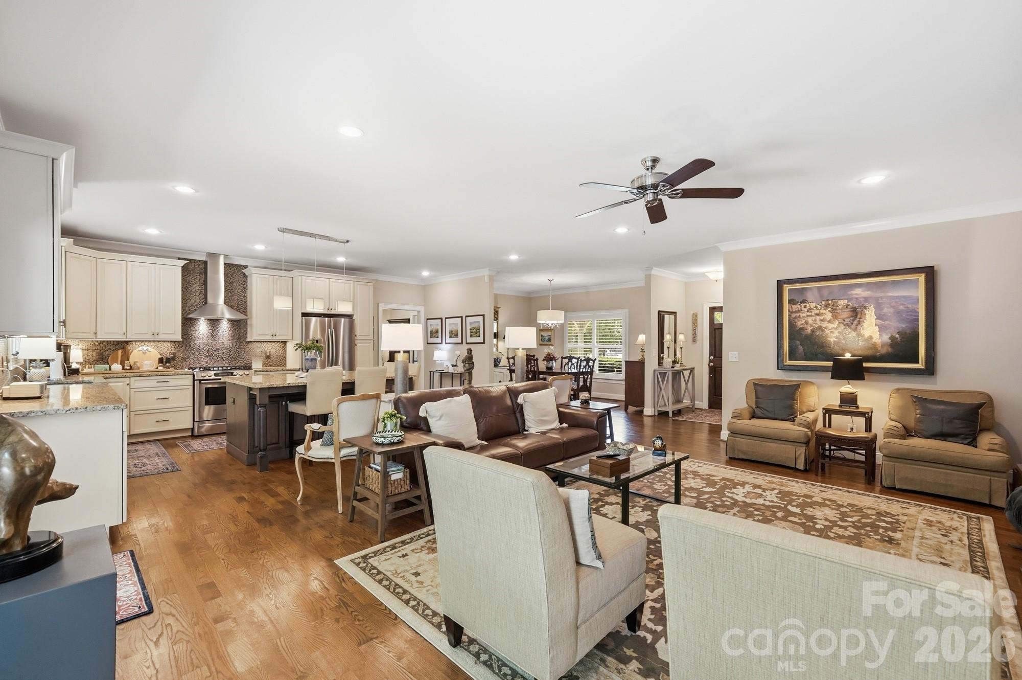 800 Jefferson Drive — Charlotte