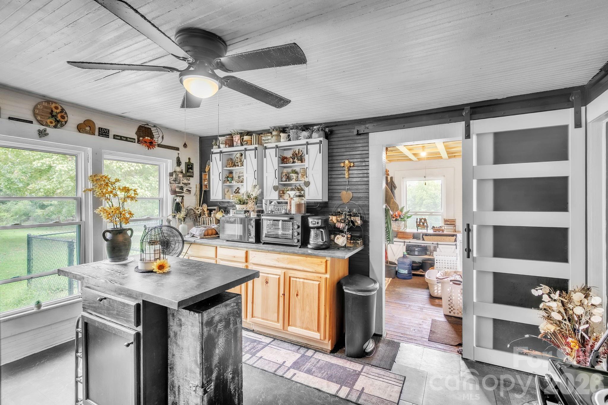 140 Painter Road — Mooresboro