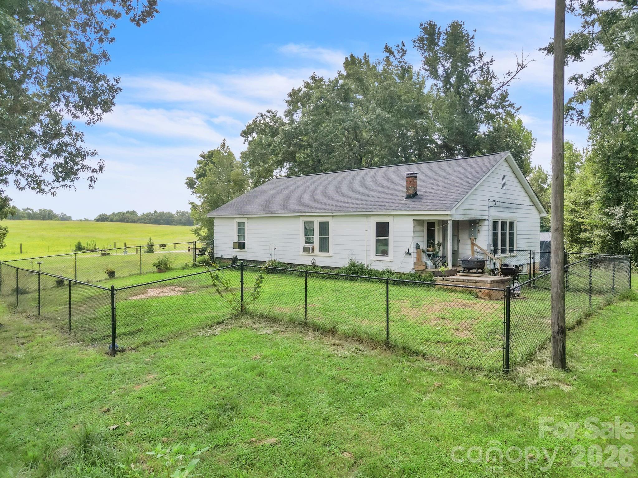 140 Painter Road — Mooresboro
