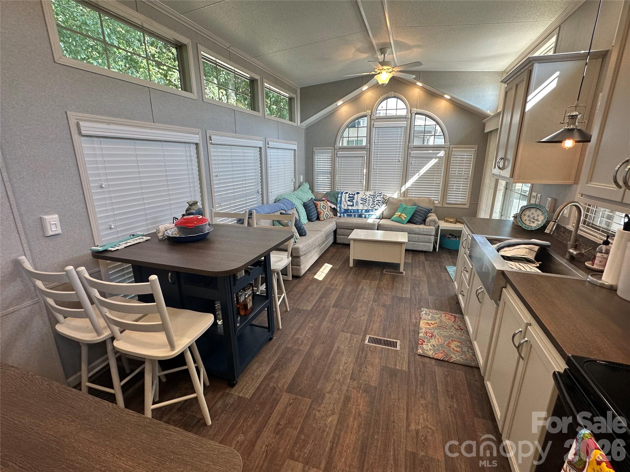 160 Grand View Drive — New London