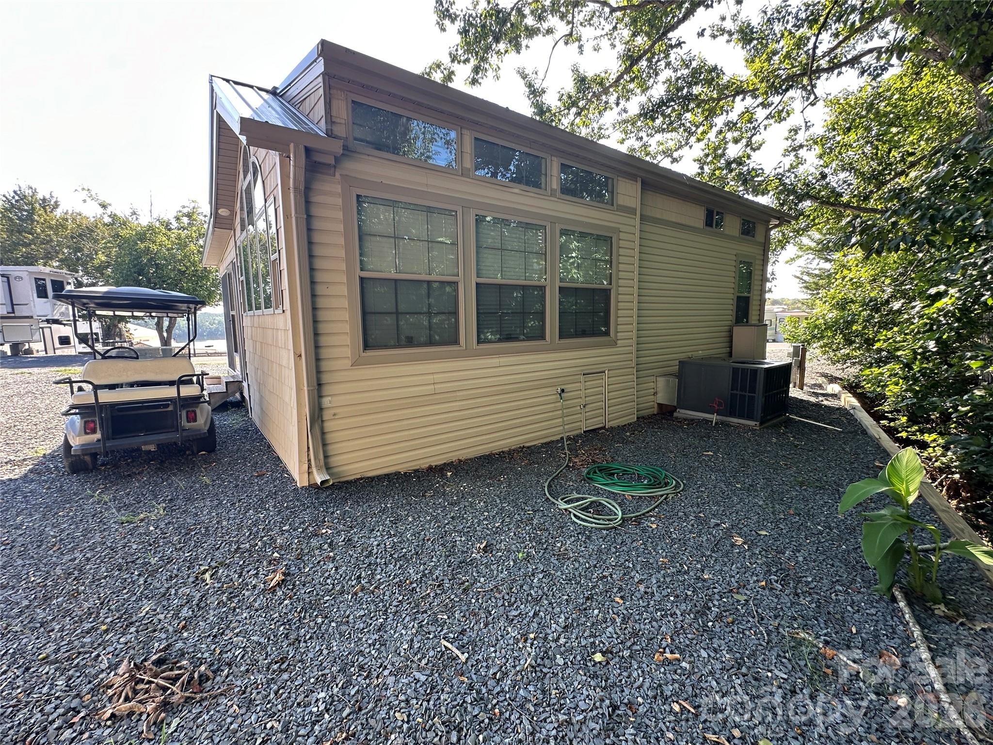 160 Grand View Drive — New London