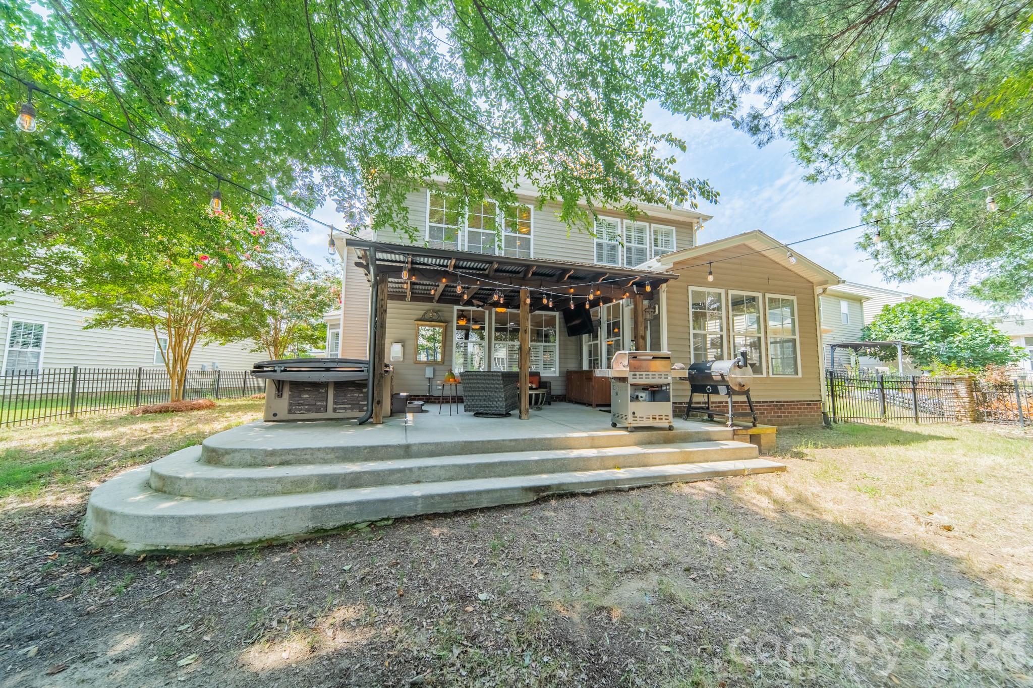 9428 Ardrey Woods Drive — Charlotte