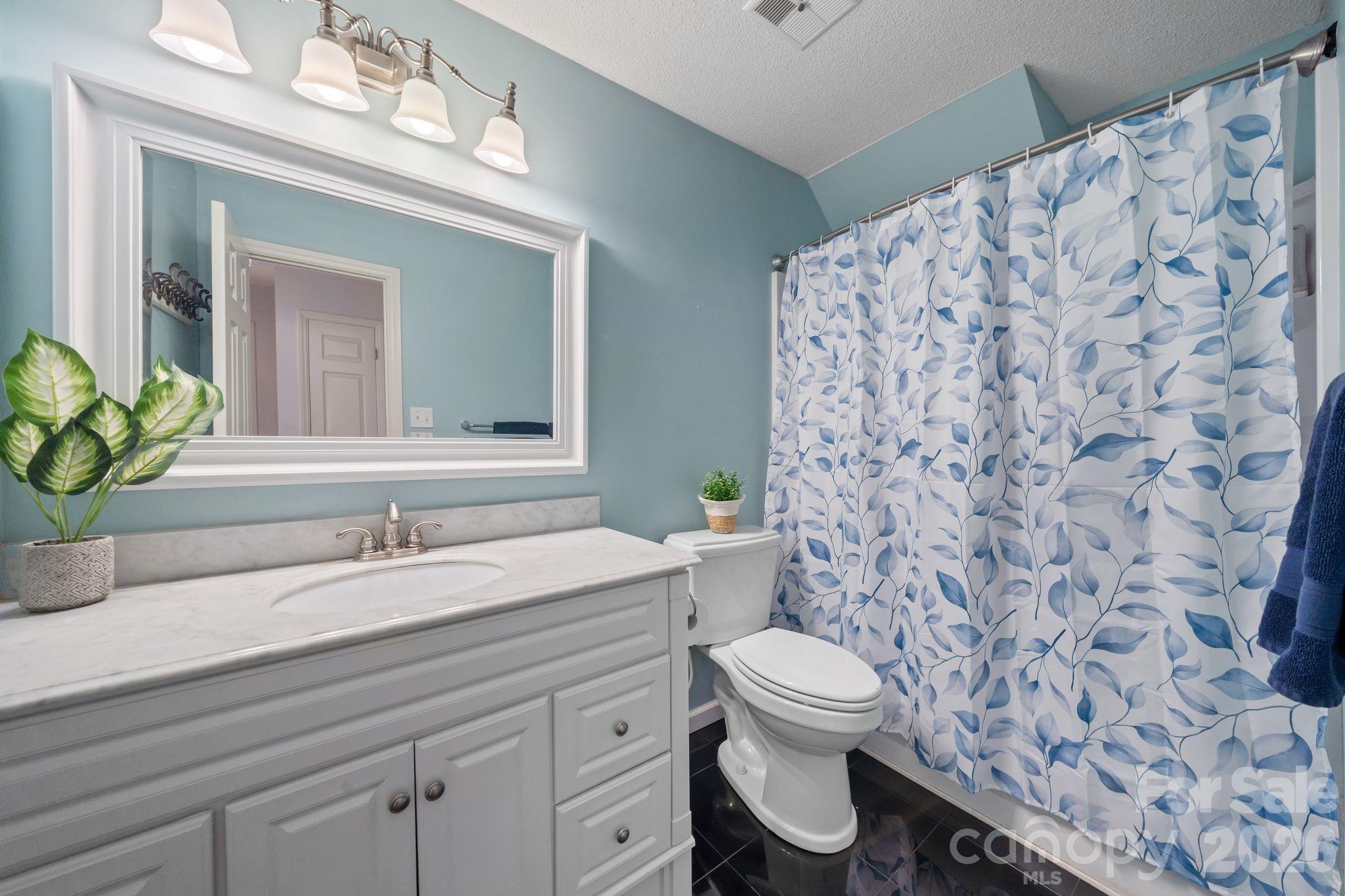 2593 Birdie Lane NE — Conover
