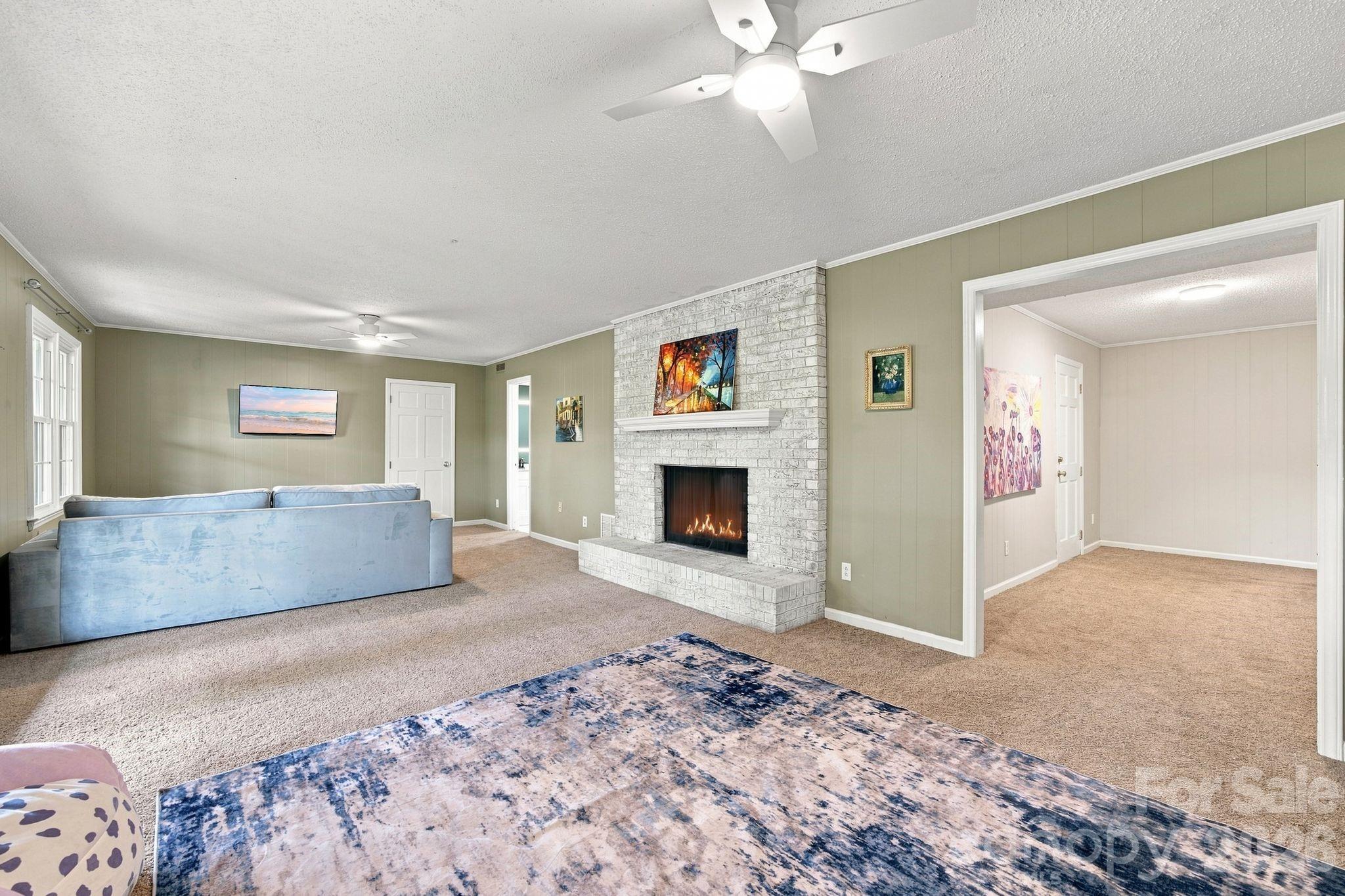2593 Birdie Lane NE — Conover