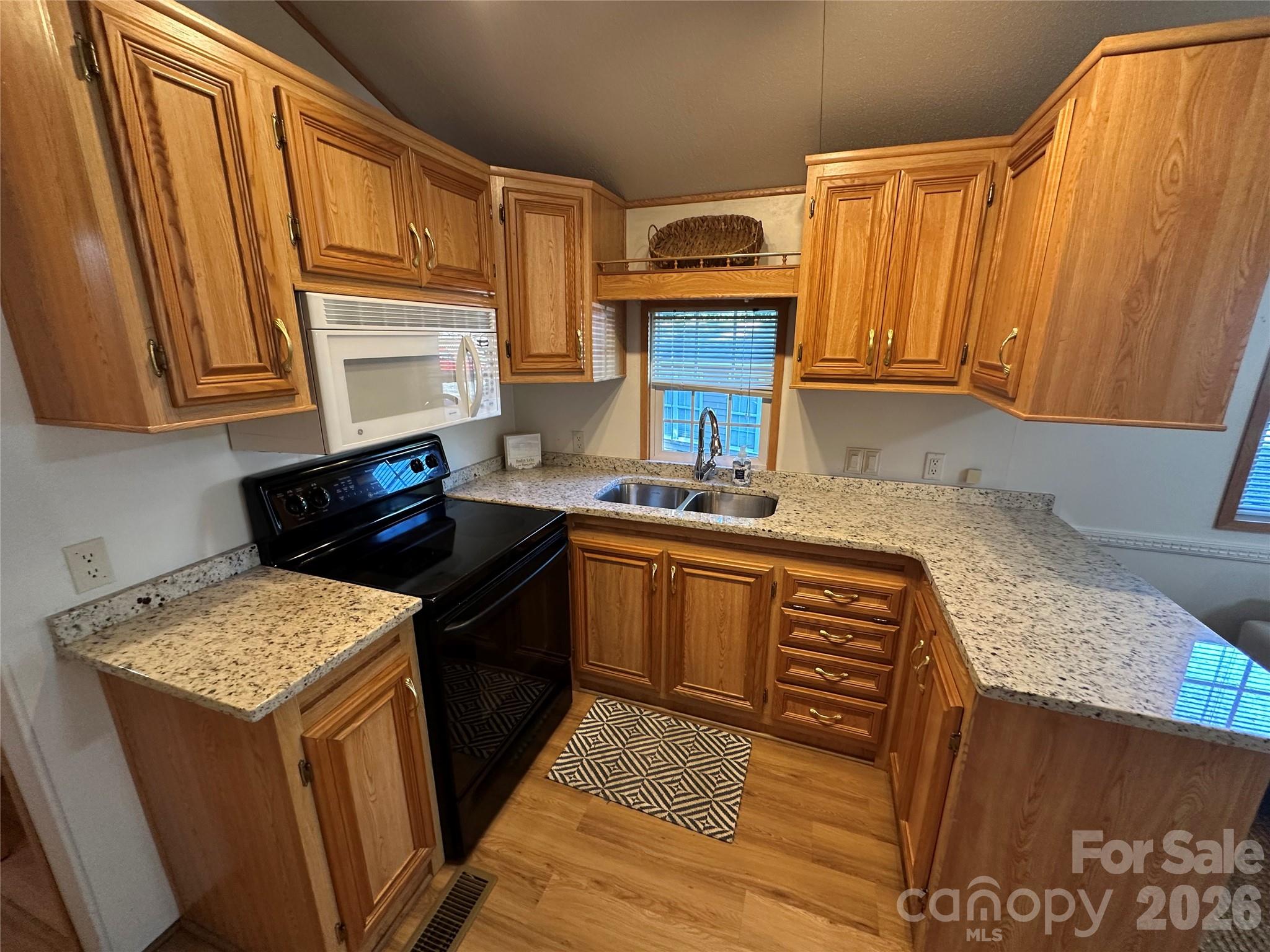 114 Walnut Circle — New London