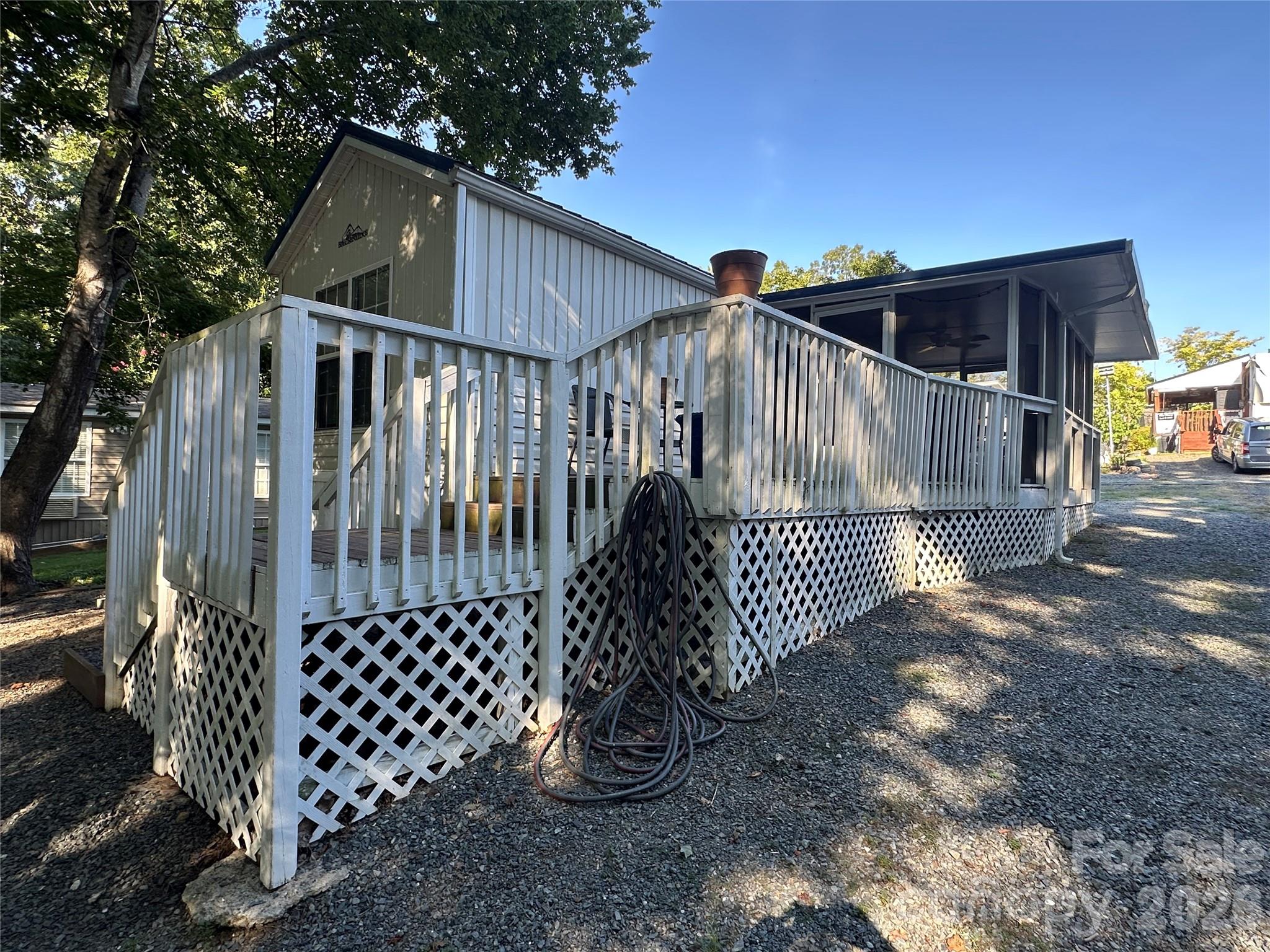 114 Walnut Circle — New London