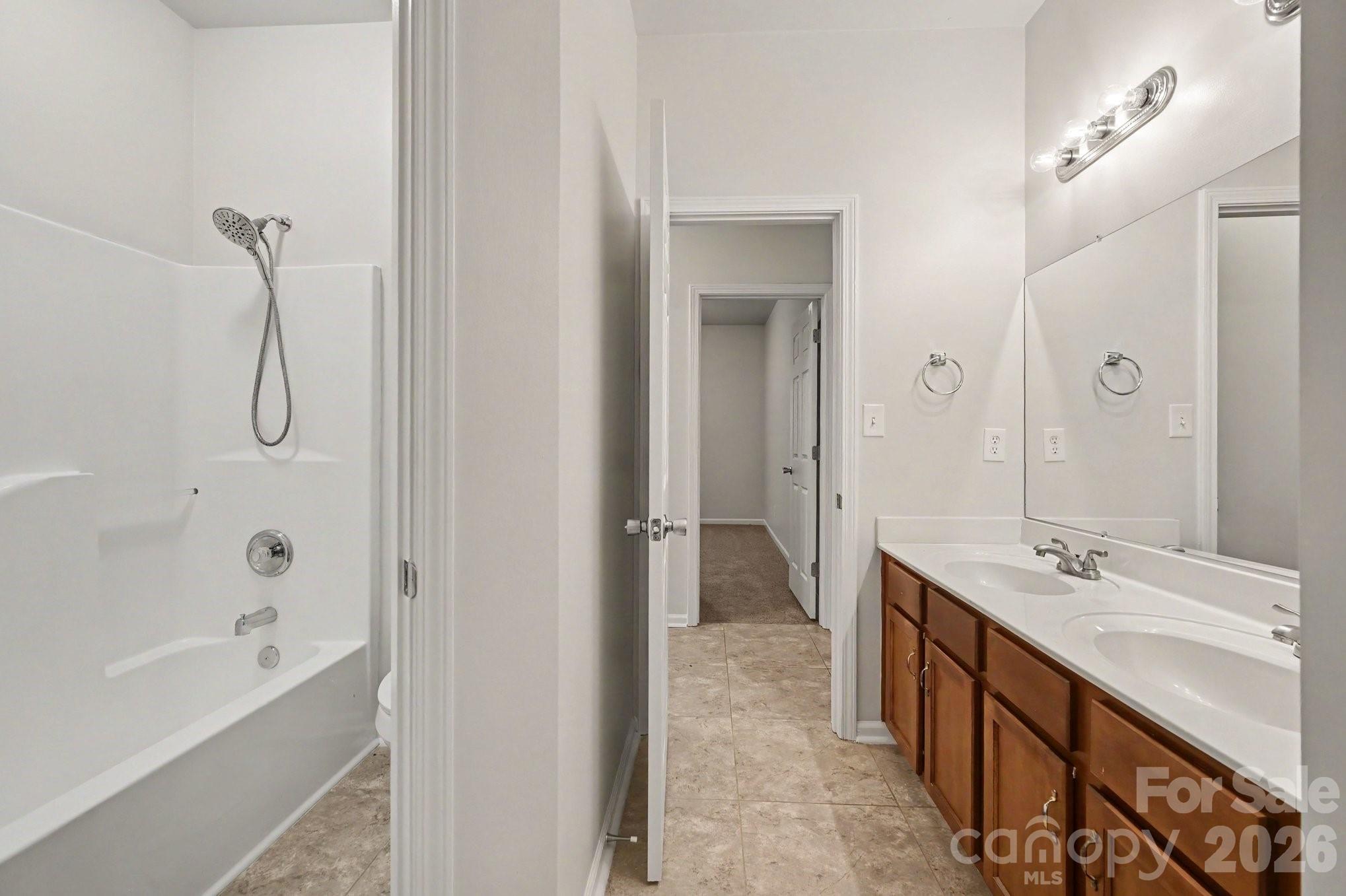 400 Amersham Lane — Waxhaw