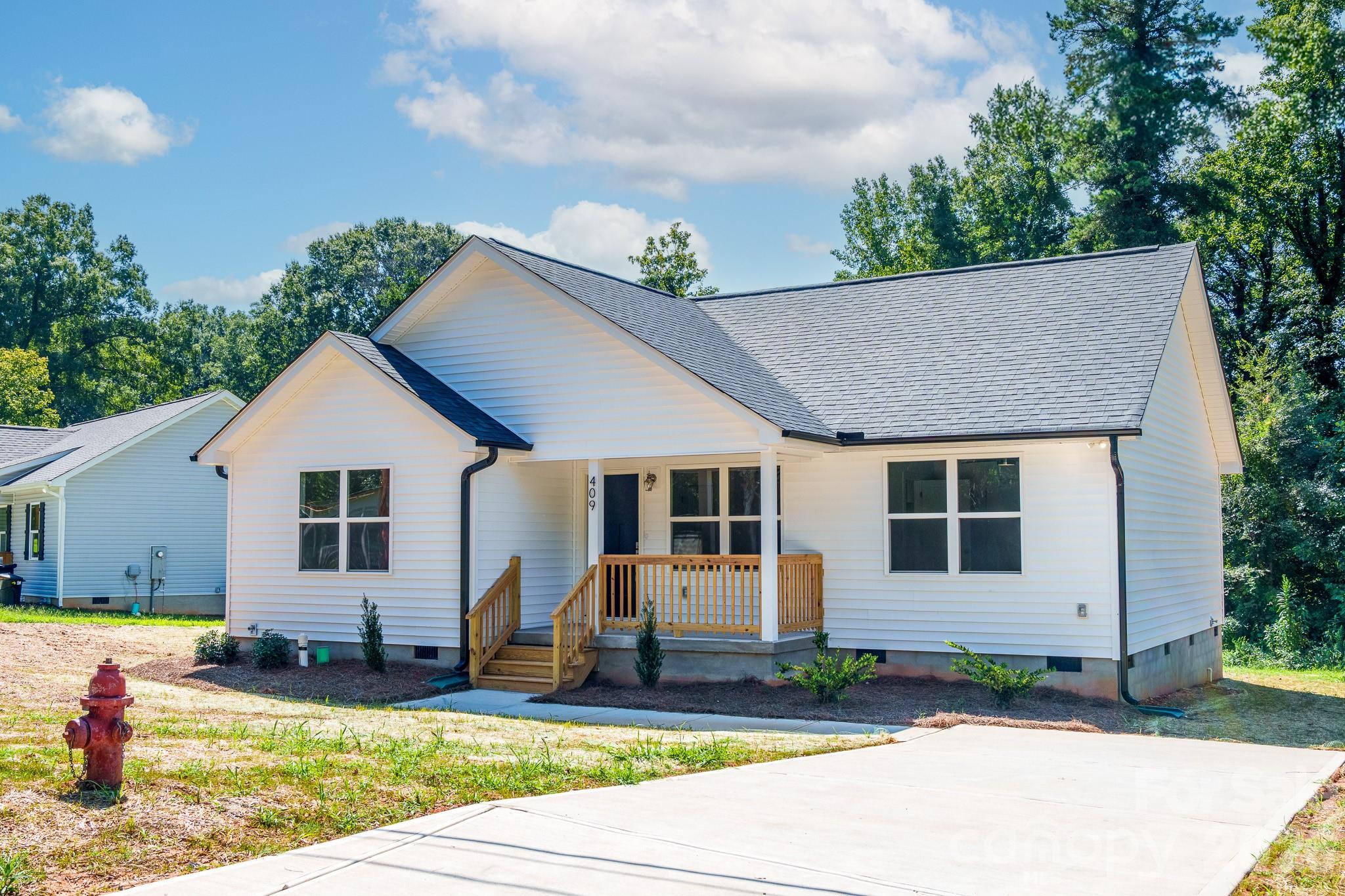 409 Queens Road — Gastonia