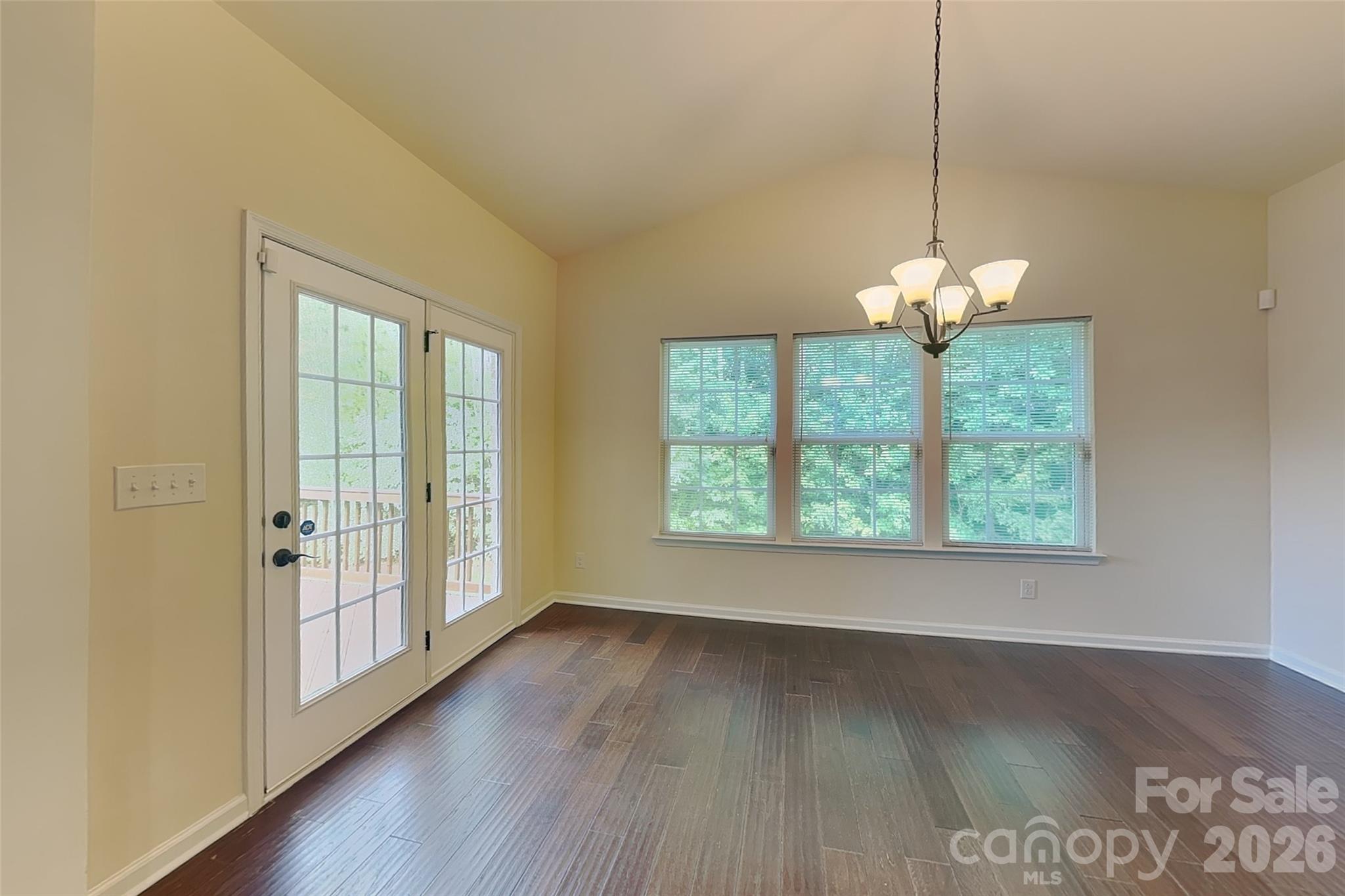 8133 Early Bird Way — Mint Hill