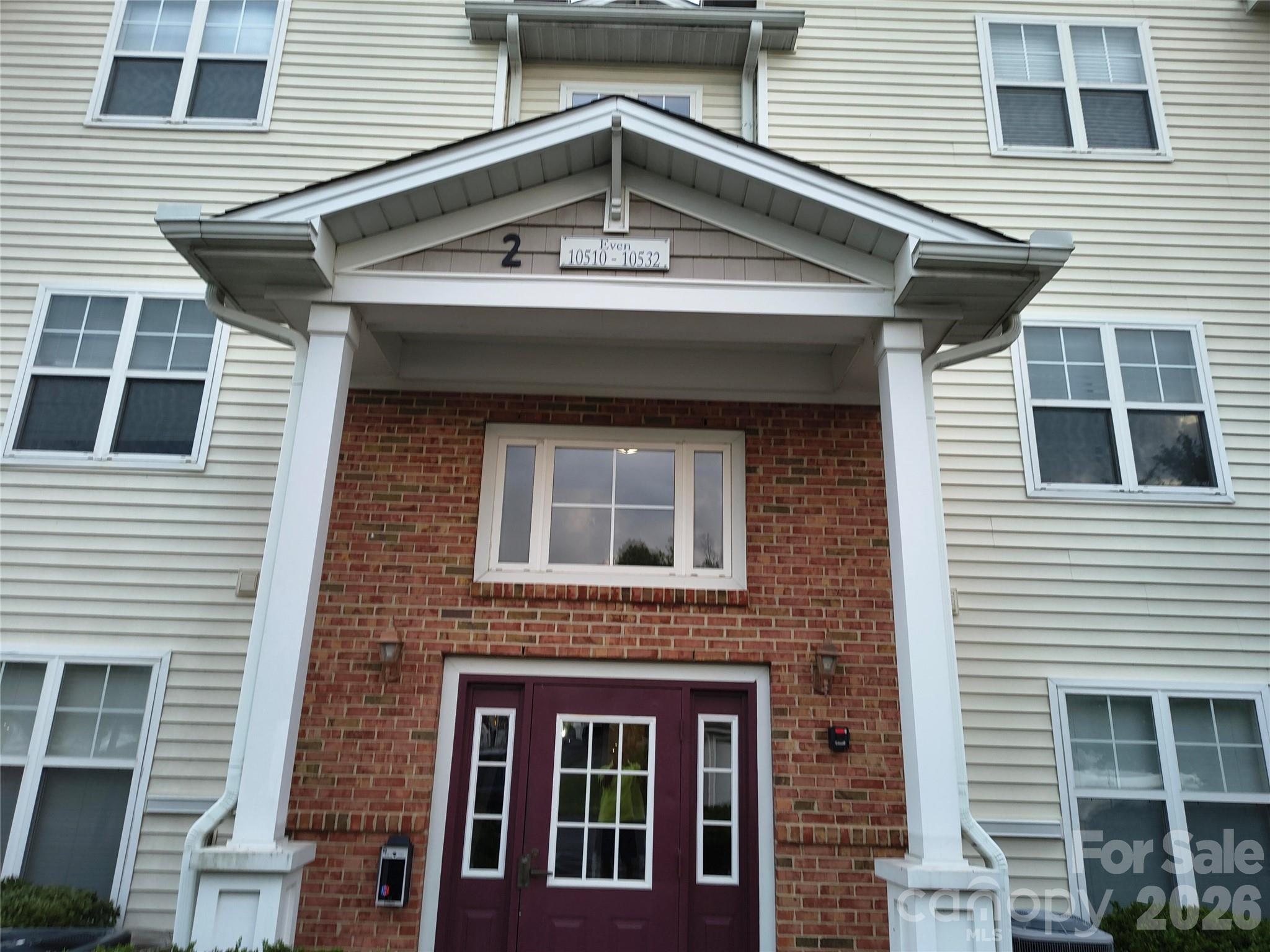 10518 Hill Point Court #10518 — Charlotte