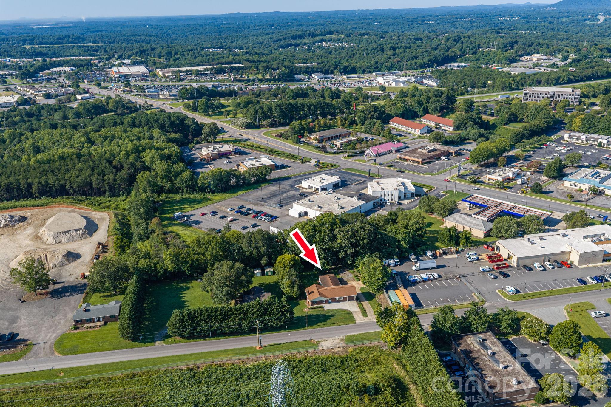 1306 11th Avenue SE — Hickory