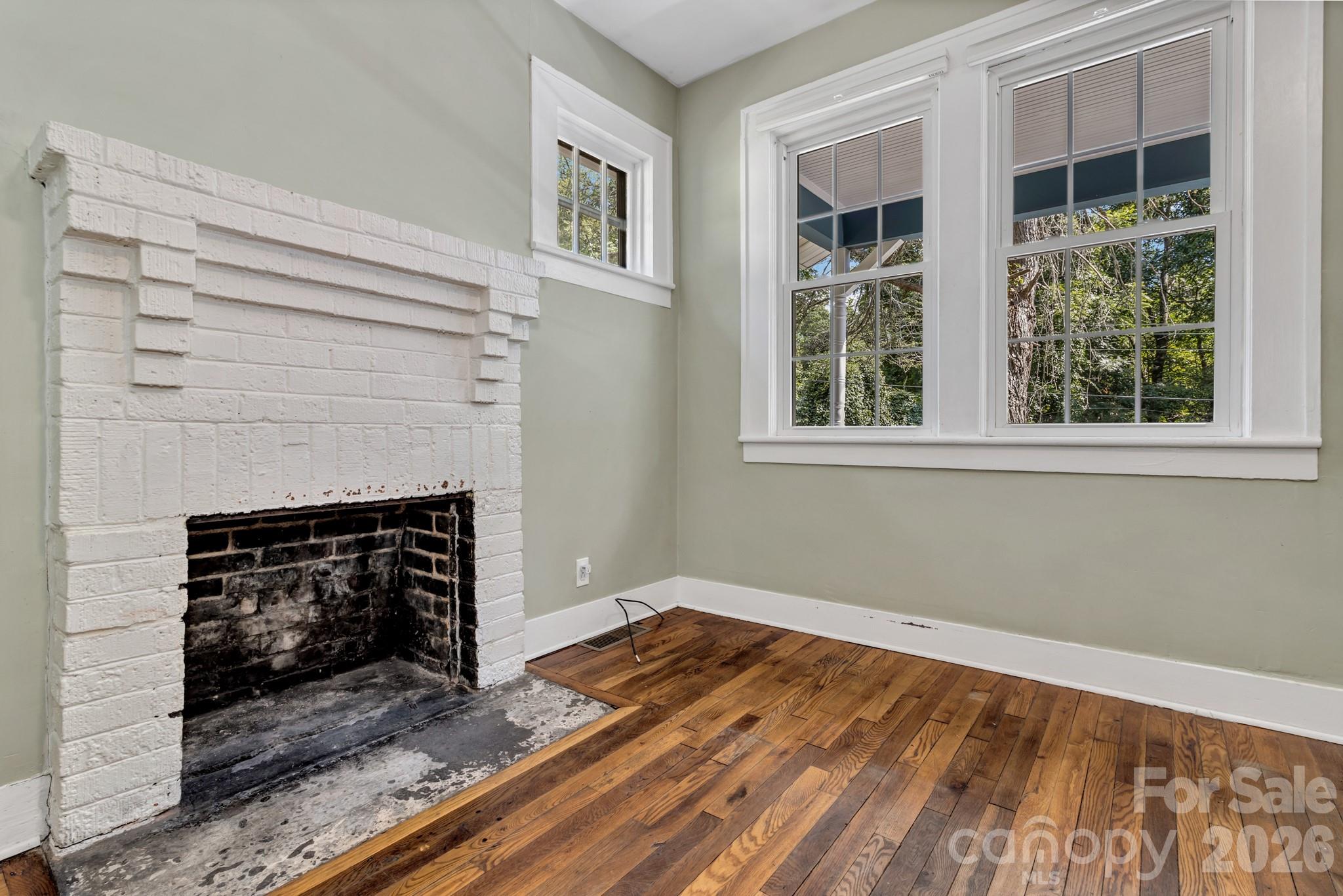 88 Brooklyn Road — Asheville