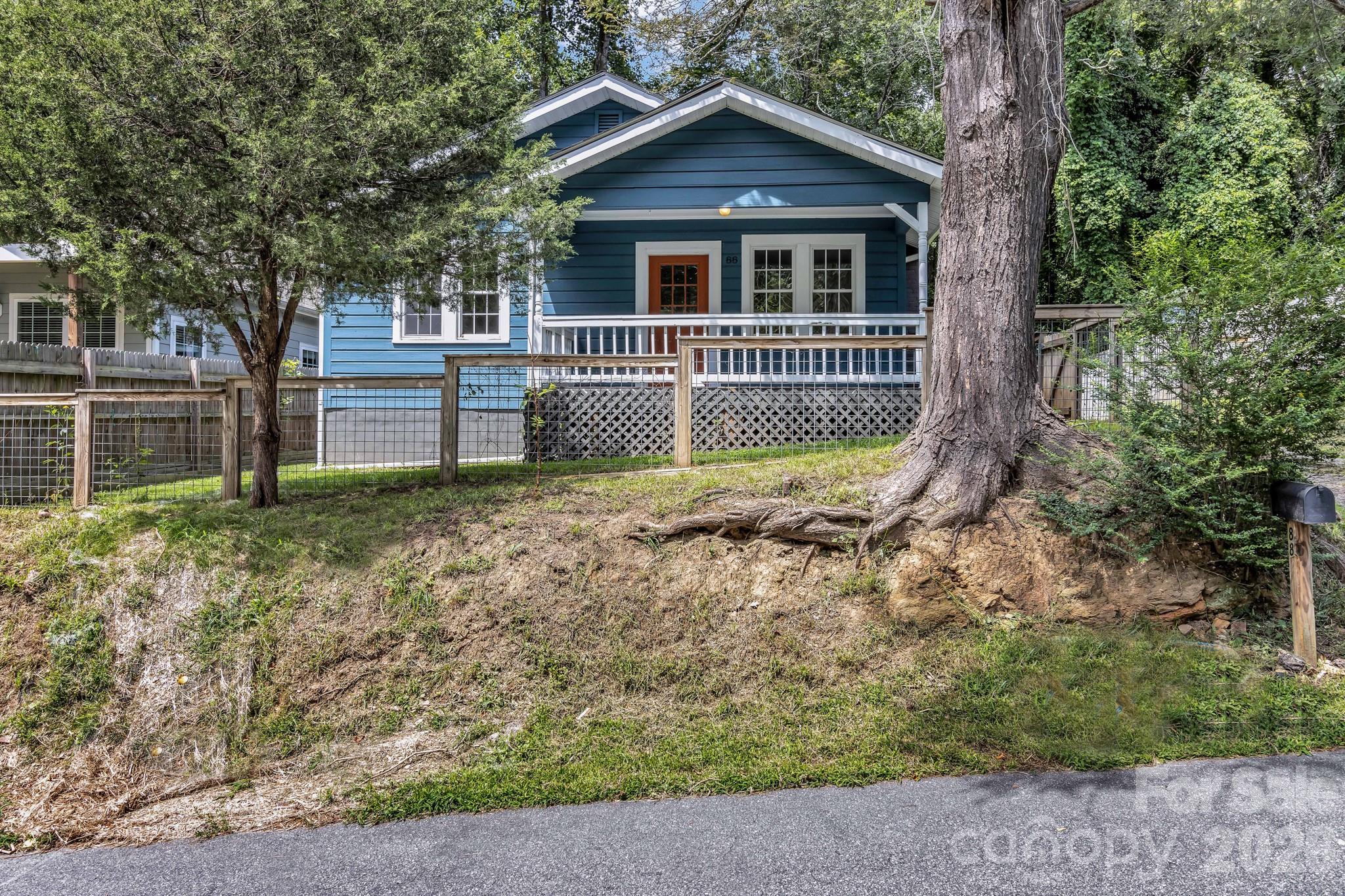 88 Brooklyn Road — Asheville