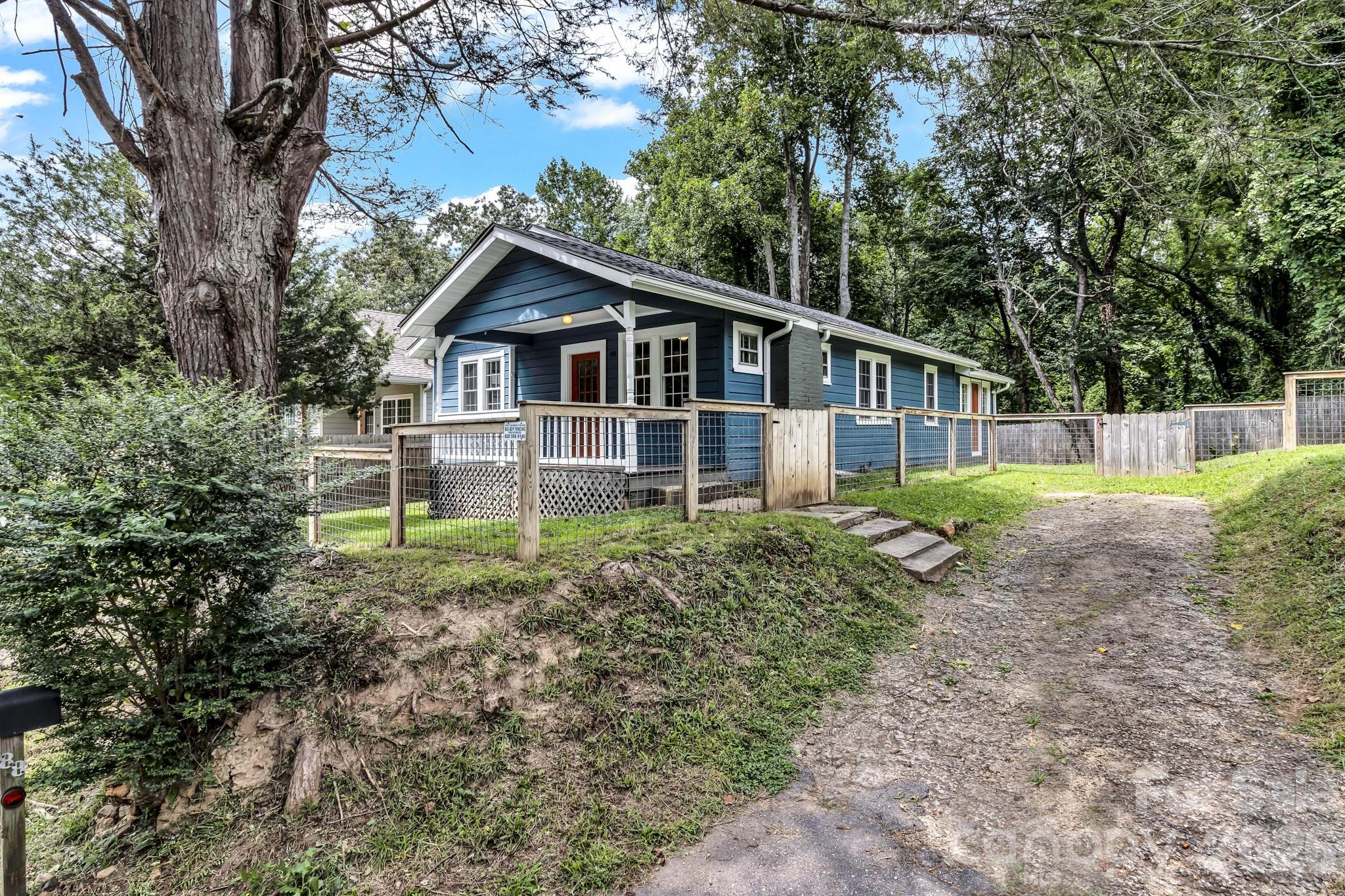 88 Brooklyn Road — Asheville