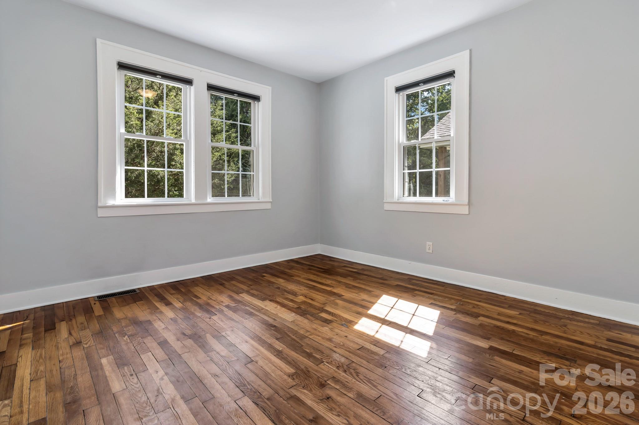 88 Brooklyn Road — Asheville