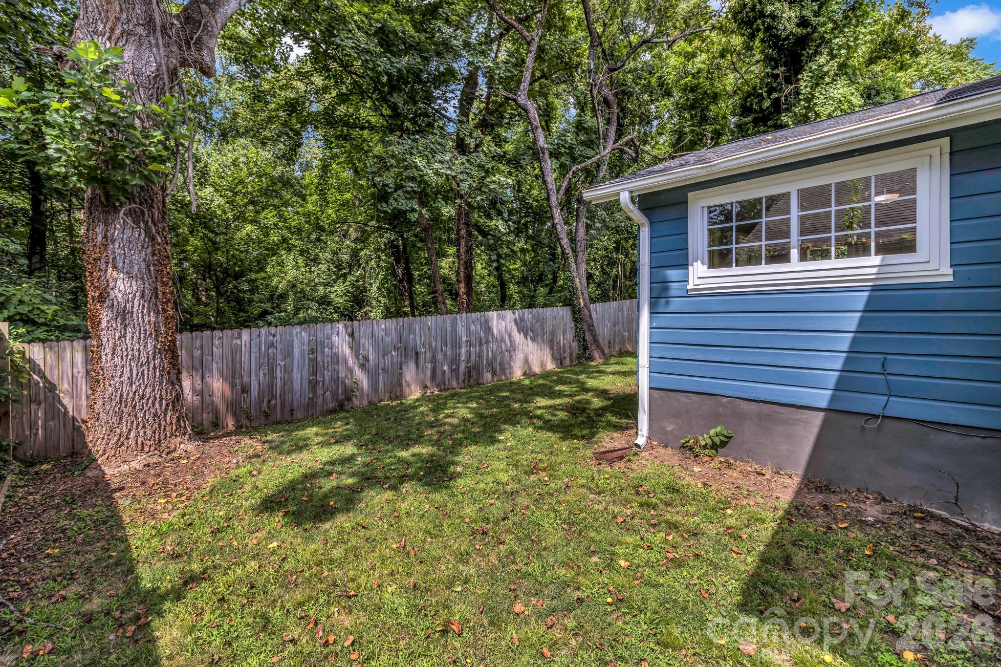 88 Brooklyn Road — Asheville
