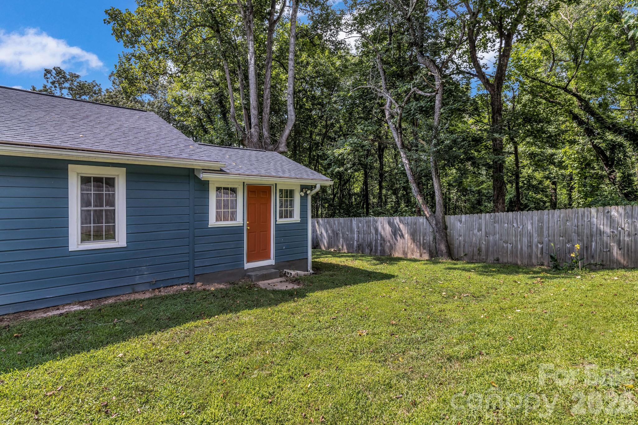 88 Brooklyn Road — Asheville