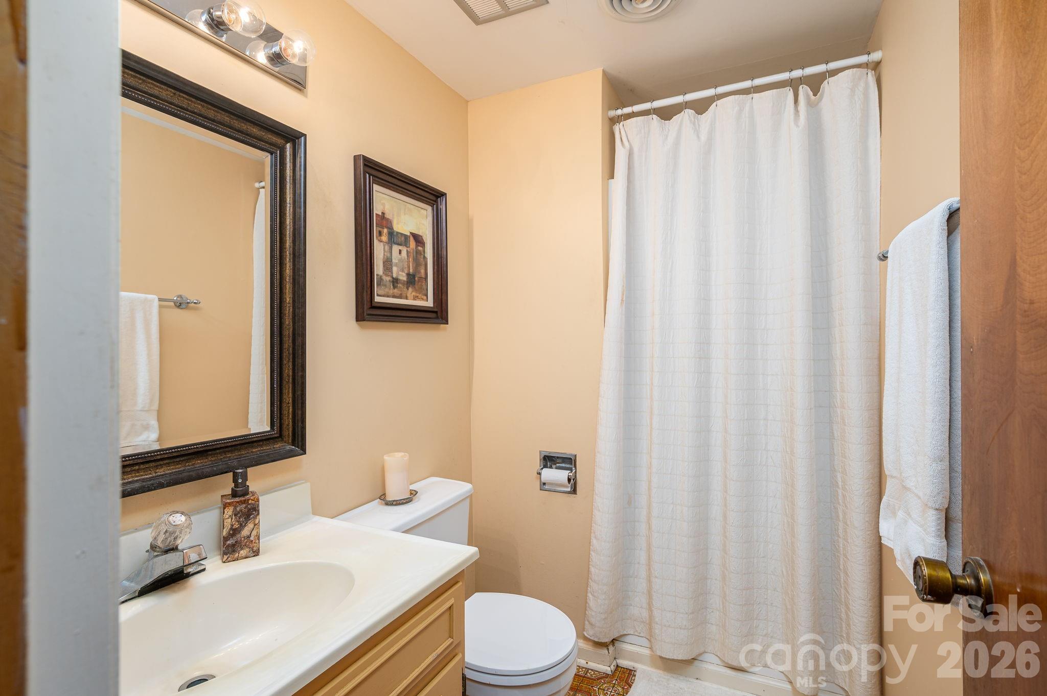3448 Anderson Mountain Road — Maiden