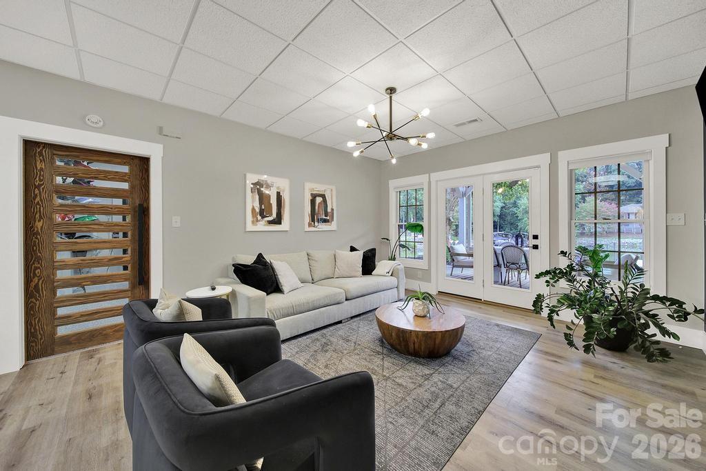 388 Ponderosa Circle — Mooresville
