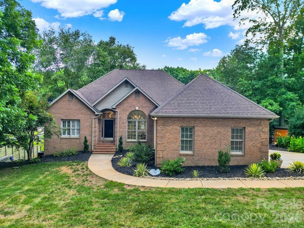 388 Ponderosa Circle — Mooresville
