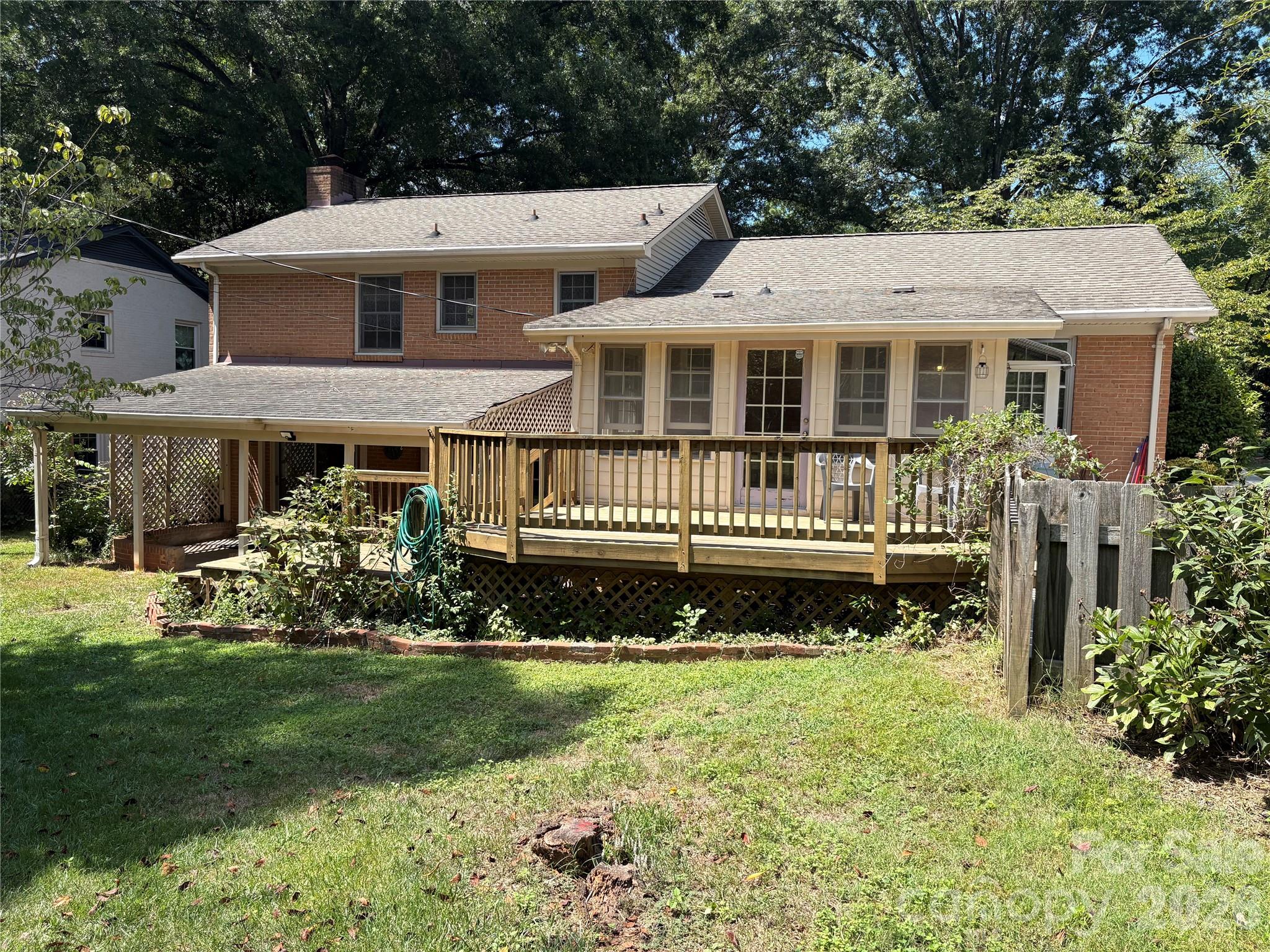 1215 Brockton Lane — Charlotte