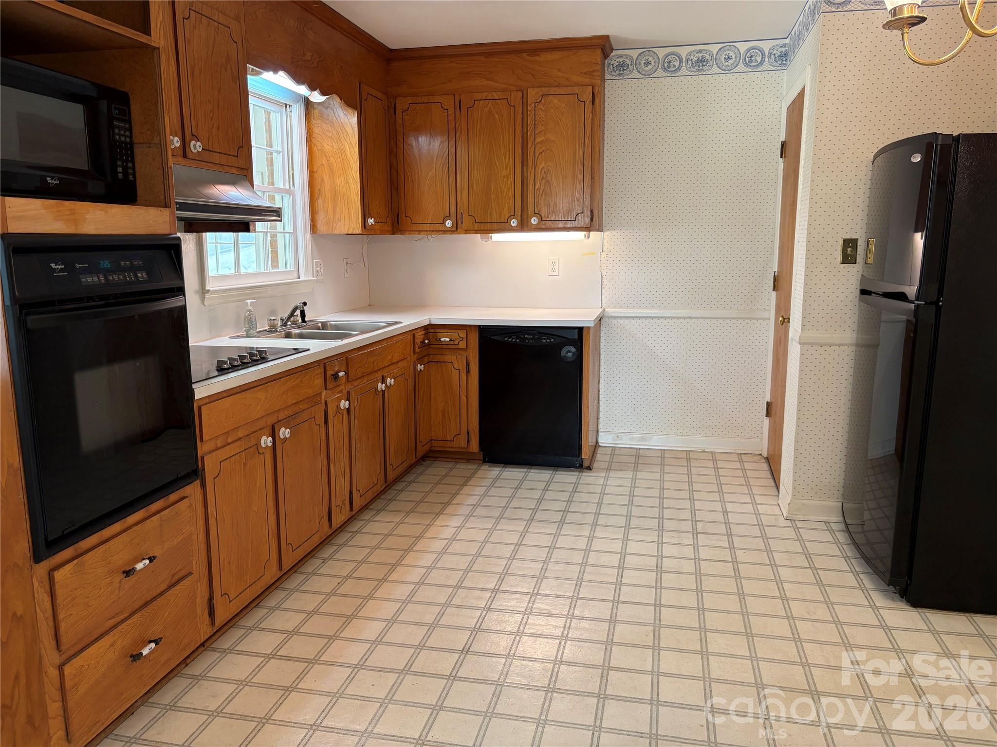 1215 Brockton Lane — Charlotte