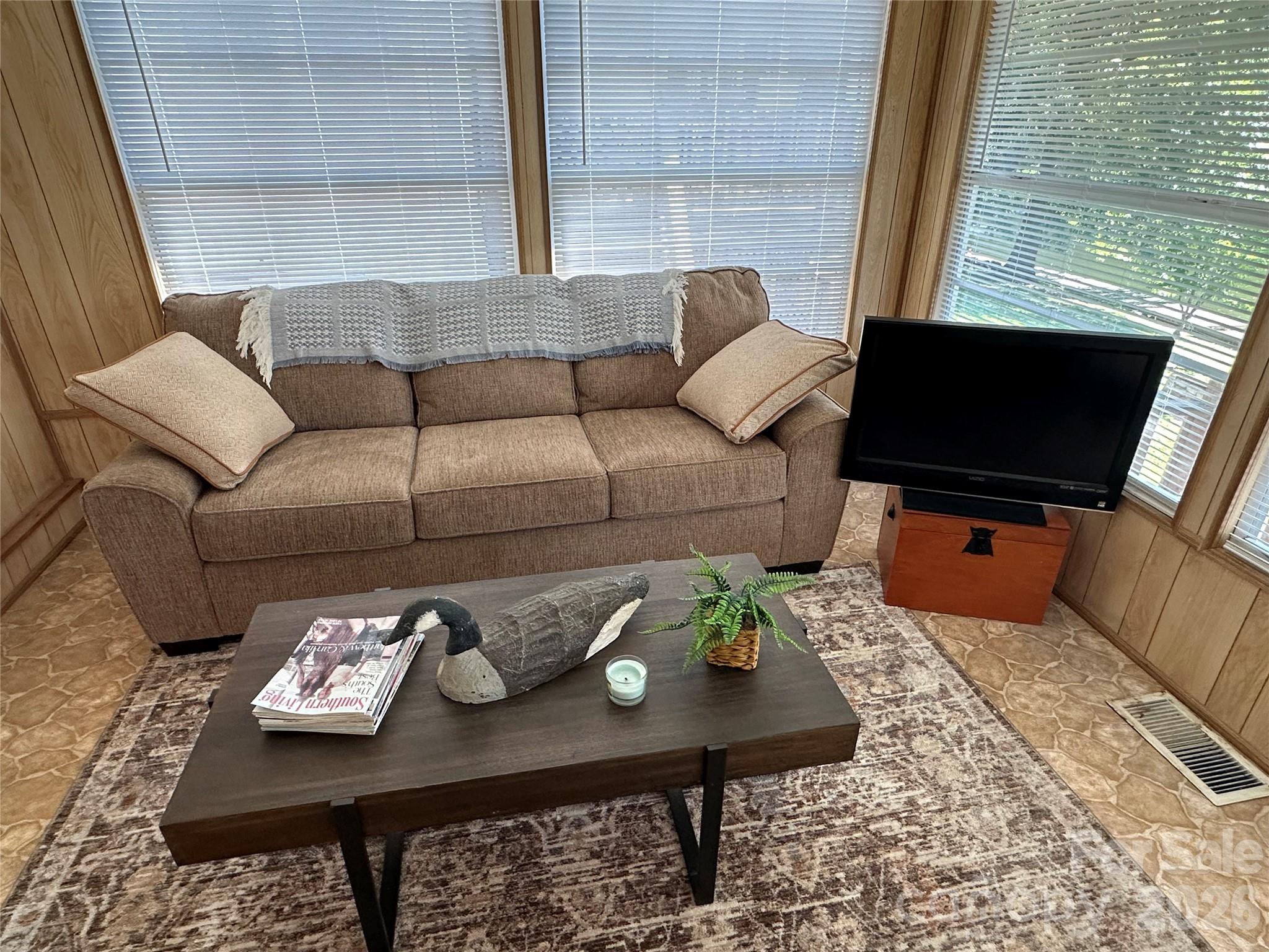135 Clubhouse Drive Extension — New London