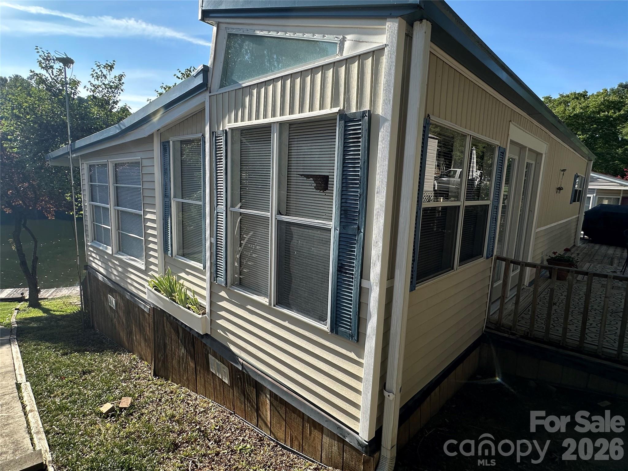135 Clubhouse Drive Extension — New London
