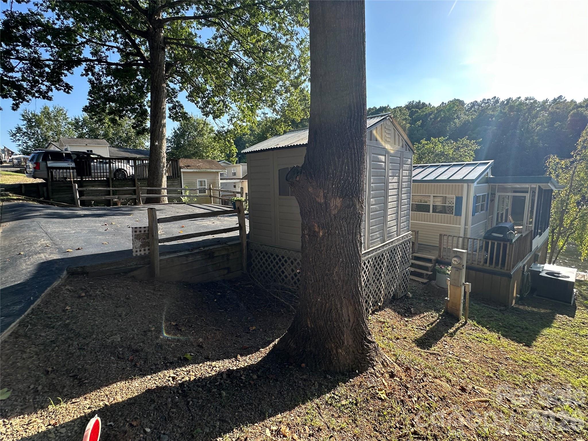 135 Clubhouse Drive Extension — New London