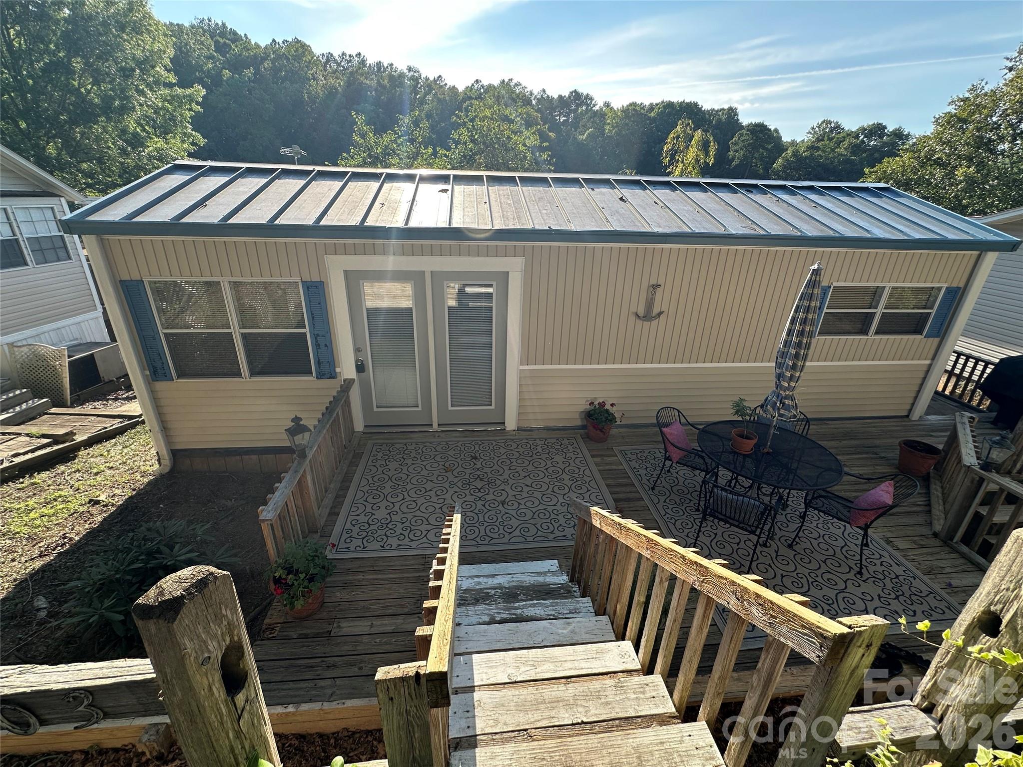135 Clubhouse Drive Extension — New London