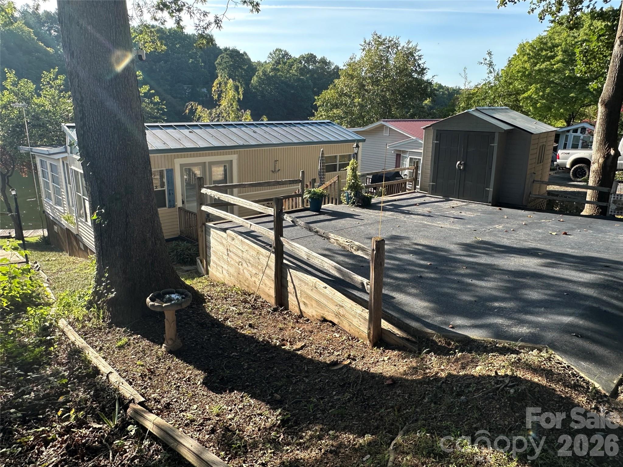 135 Clubhouse Drive Extension — New London
