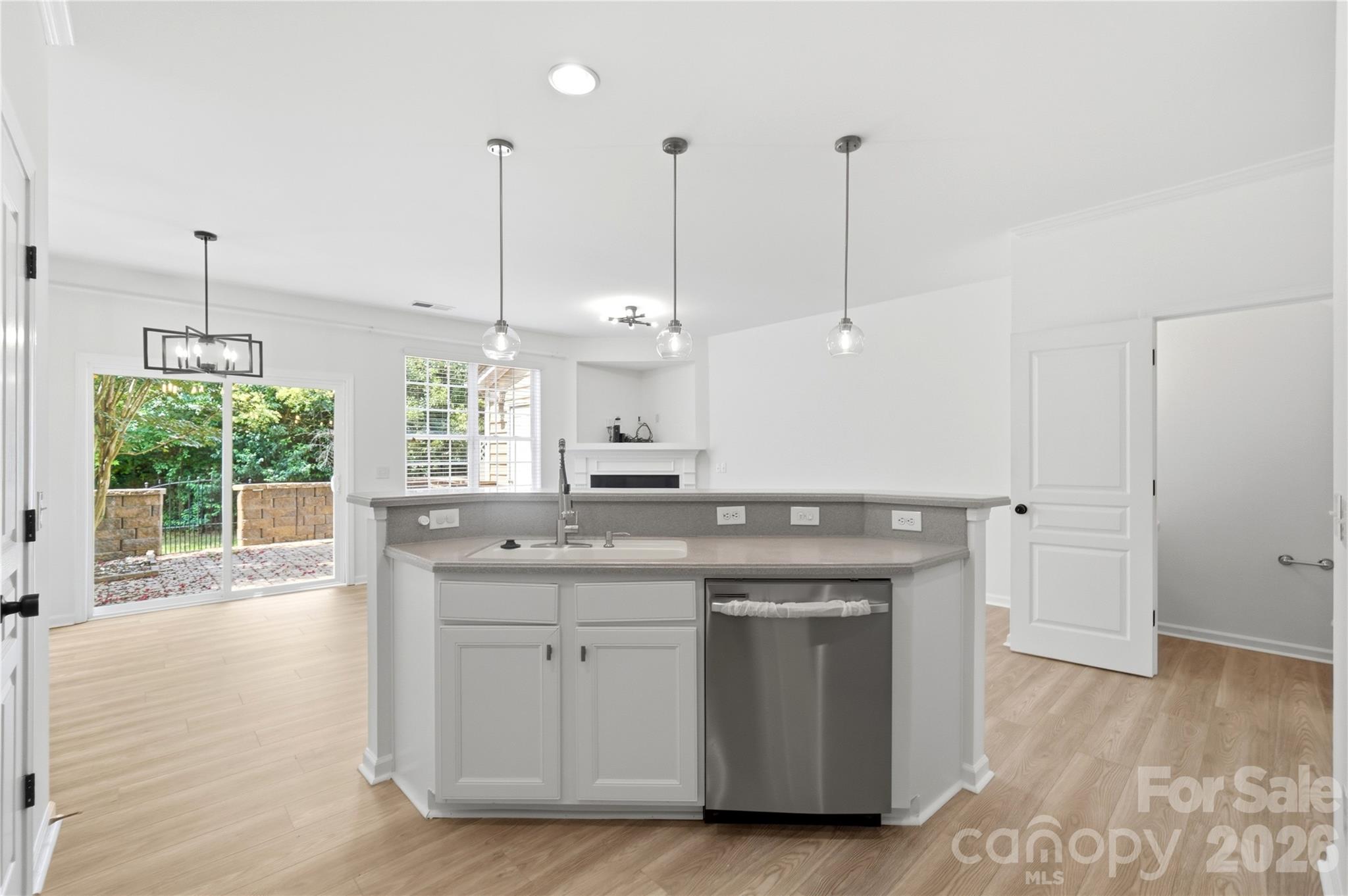 461 River Park Road — Belmont