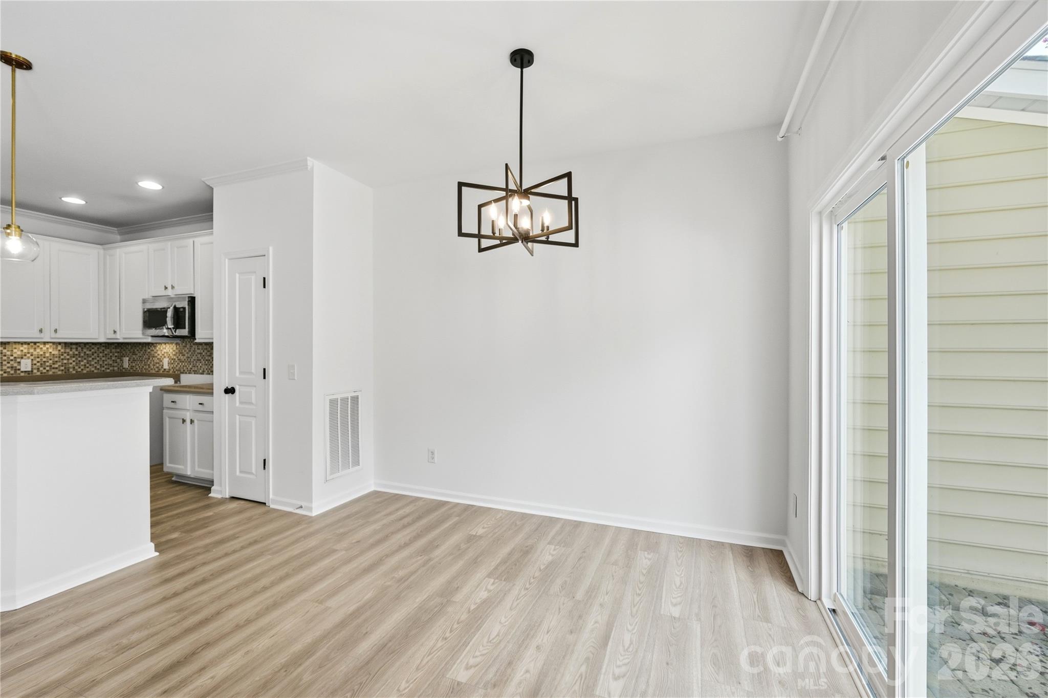 461 River Park Road — Belmont