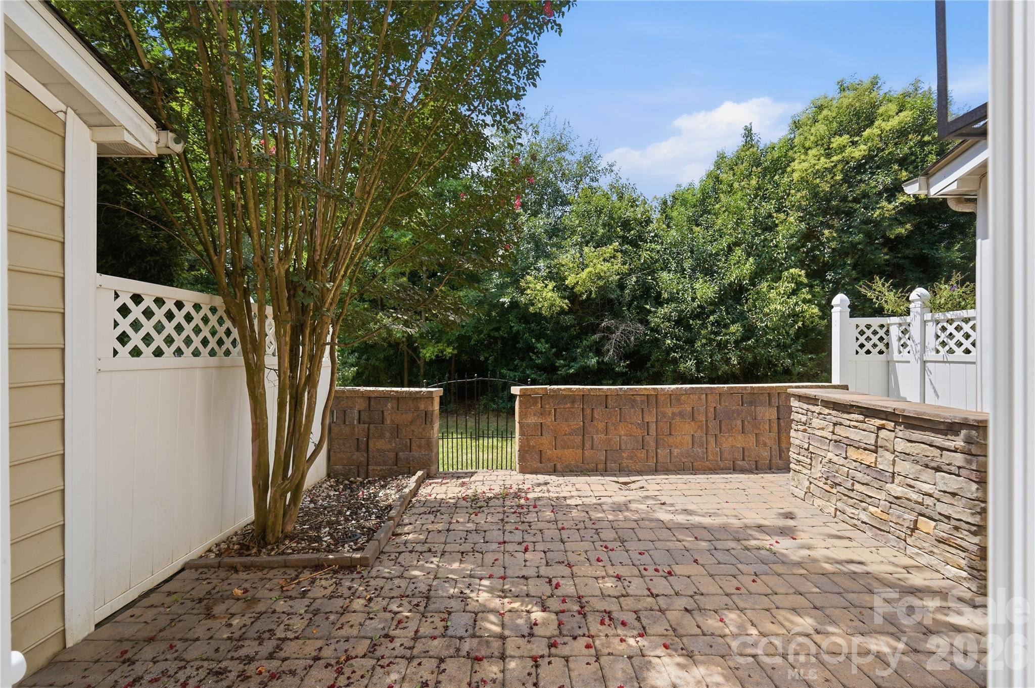 461 River Park Road — Belmont