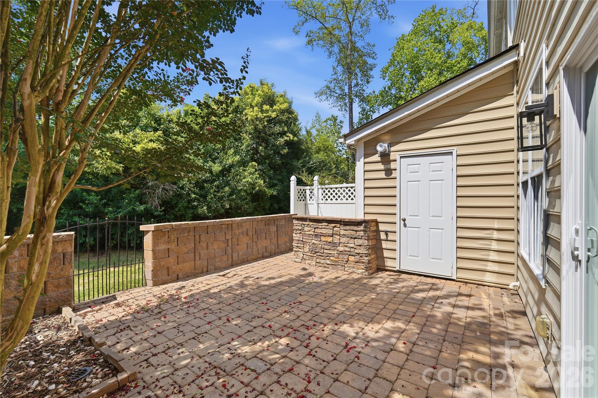461 River Park Road — Belmont