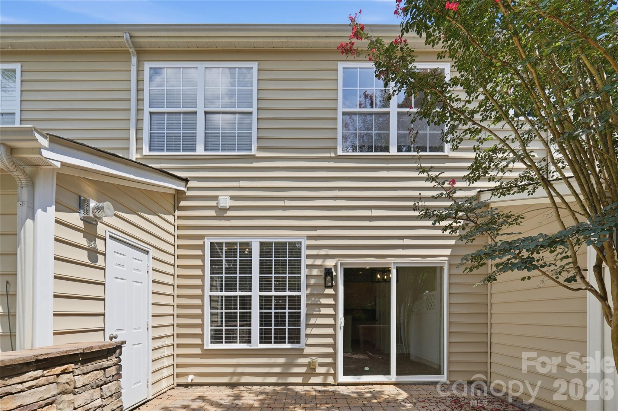 461 River Park Road — Belmont
