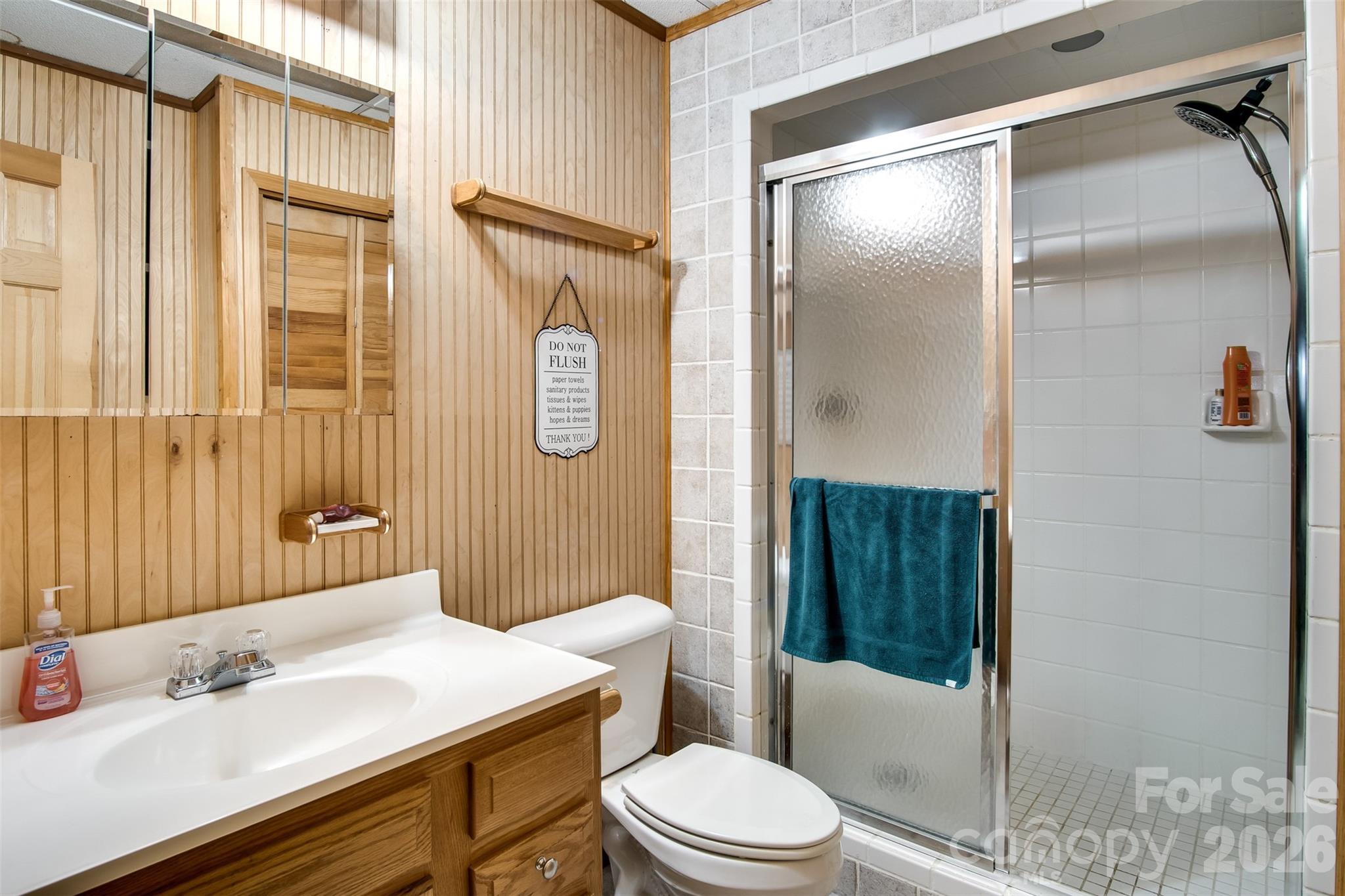82 Avisco Road — Robbinsville