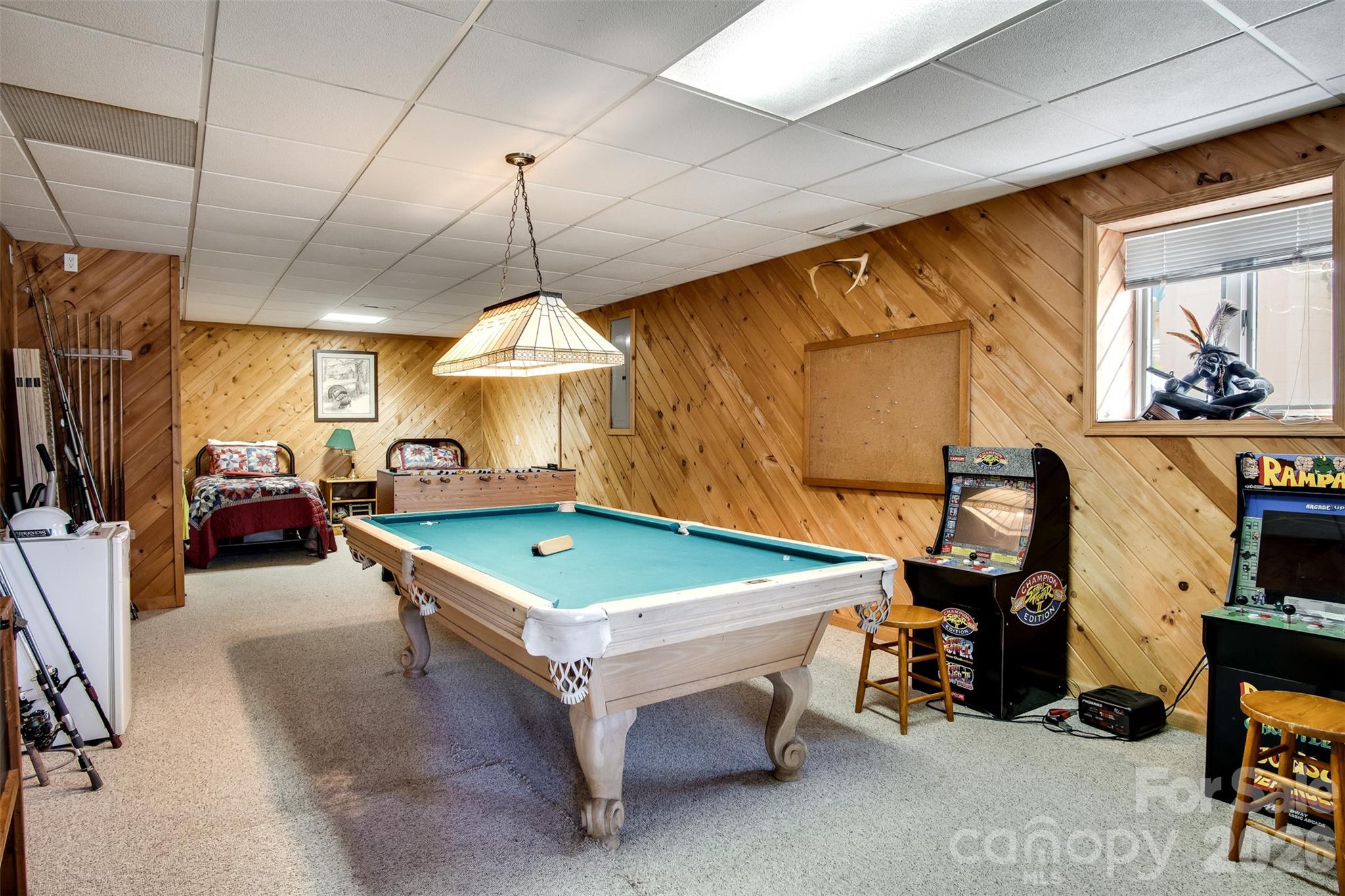 82 Avisco Road — Robbinsville