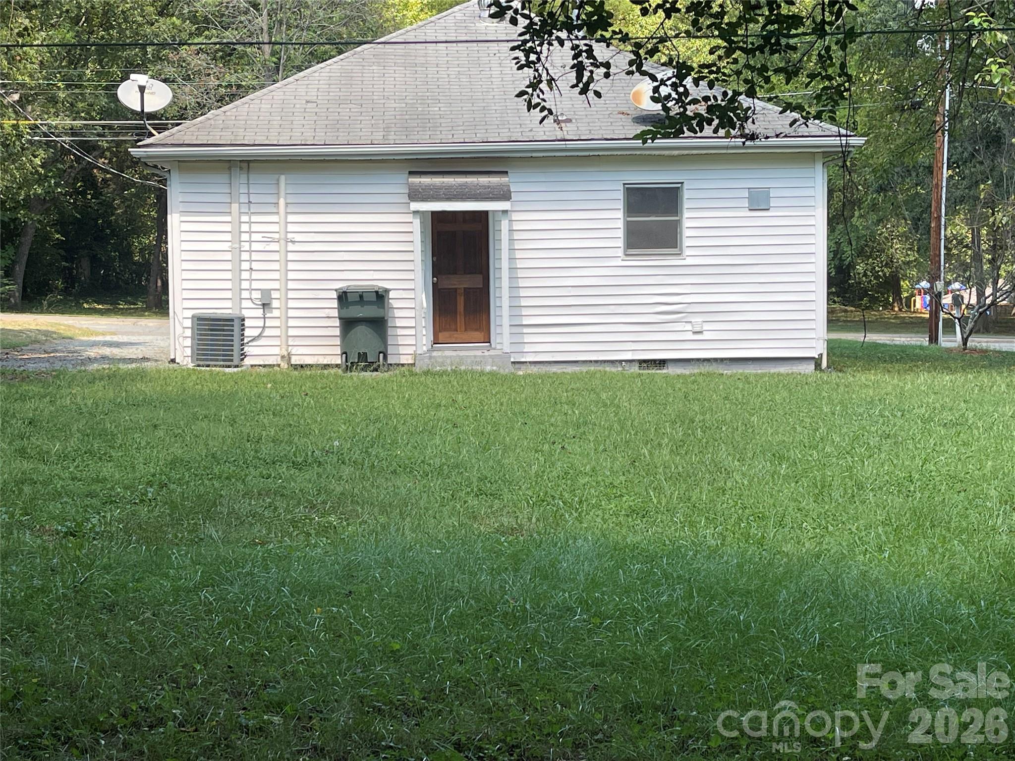 72 Spencer Avenue — Mooresville