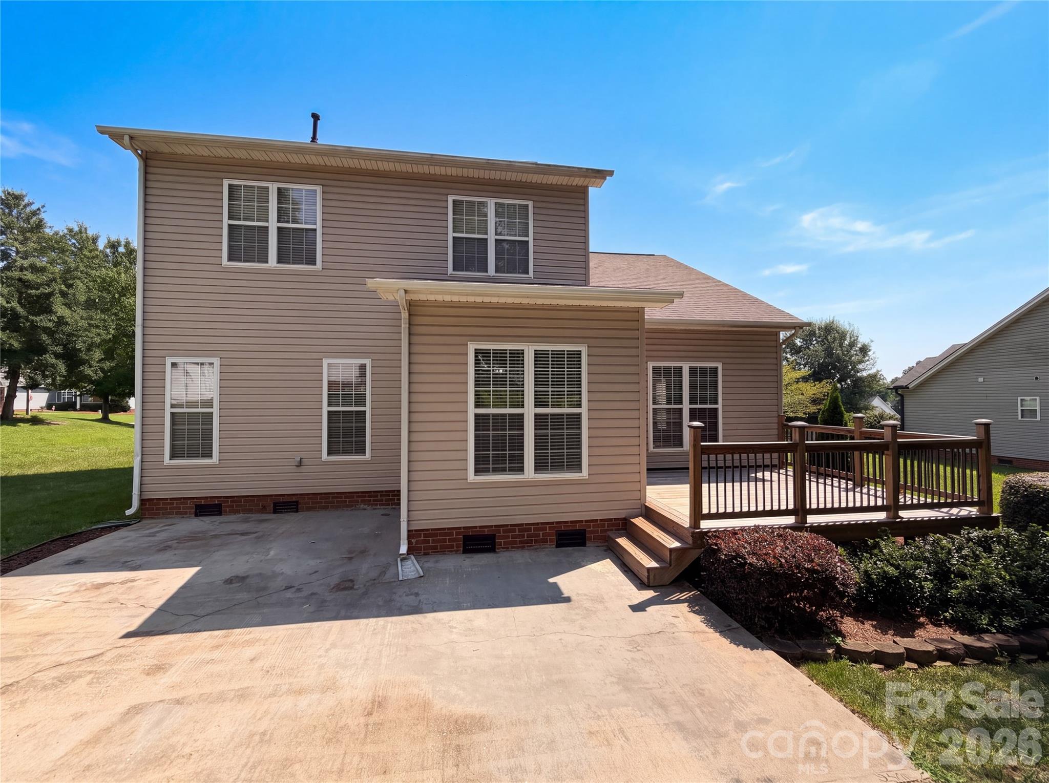 209 Silver Birch Lane — Mount Holly